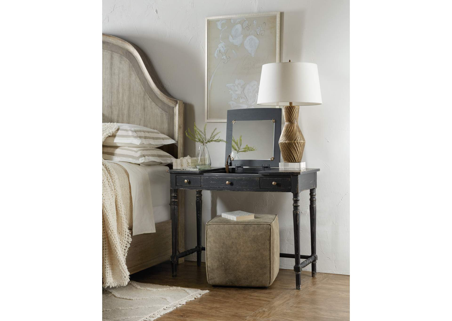 Alfresco Riflesso Vanity Desk,Hooker Furniture