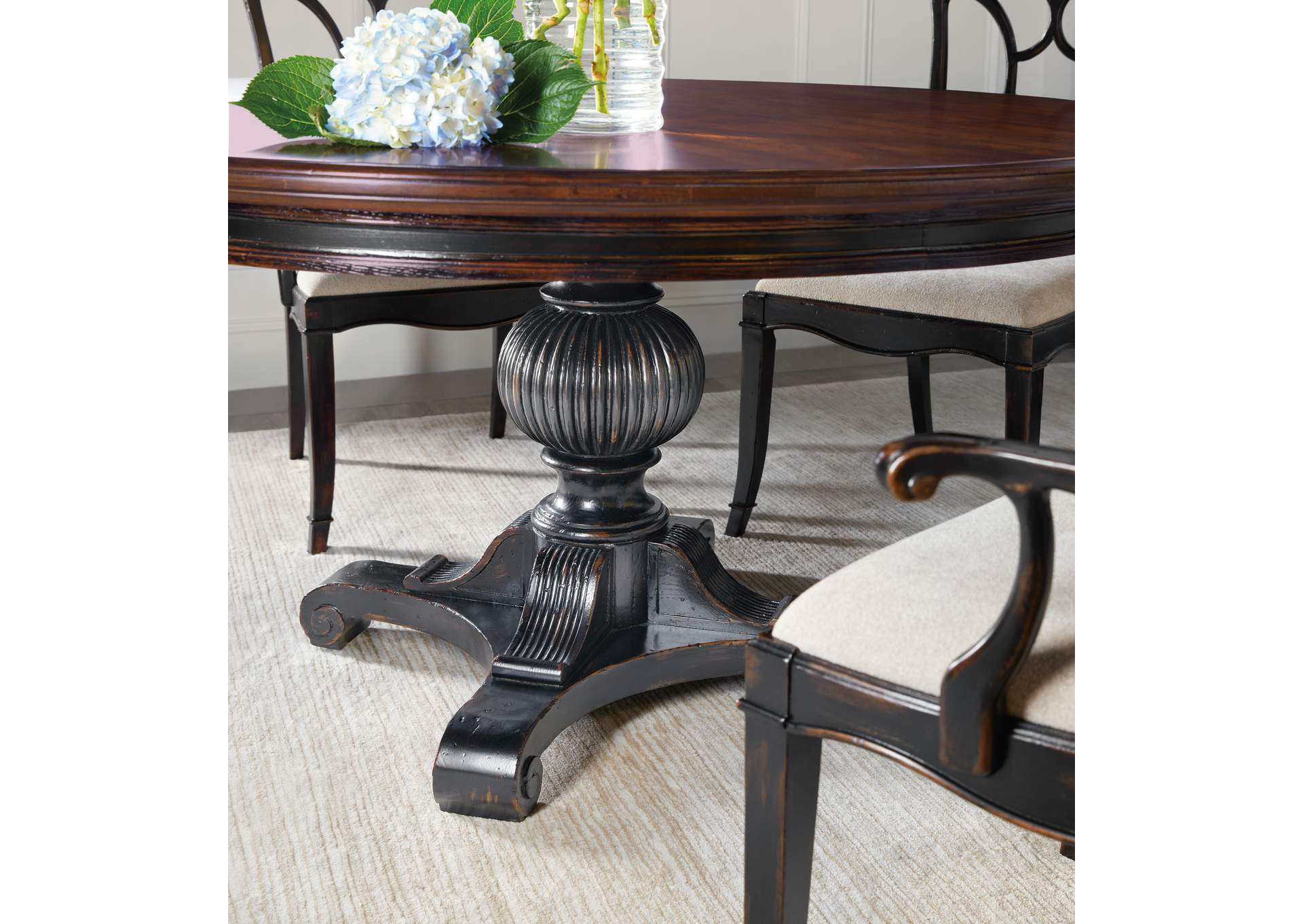 Charleston Round Pedestal Dining Table W - 1 - 20In Leaf,Hooker Furniture