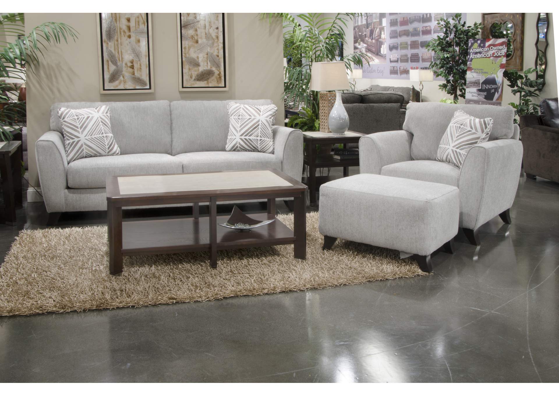 Alyssa Loveseat,Jackson Catnapper