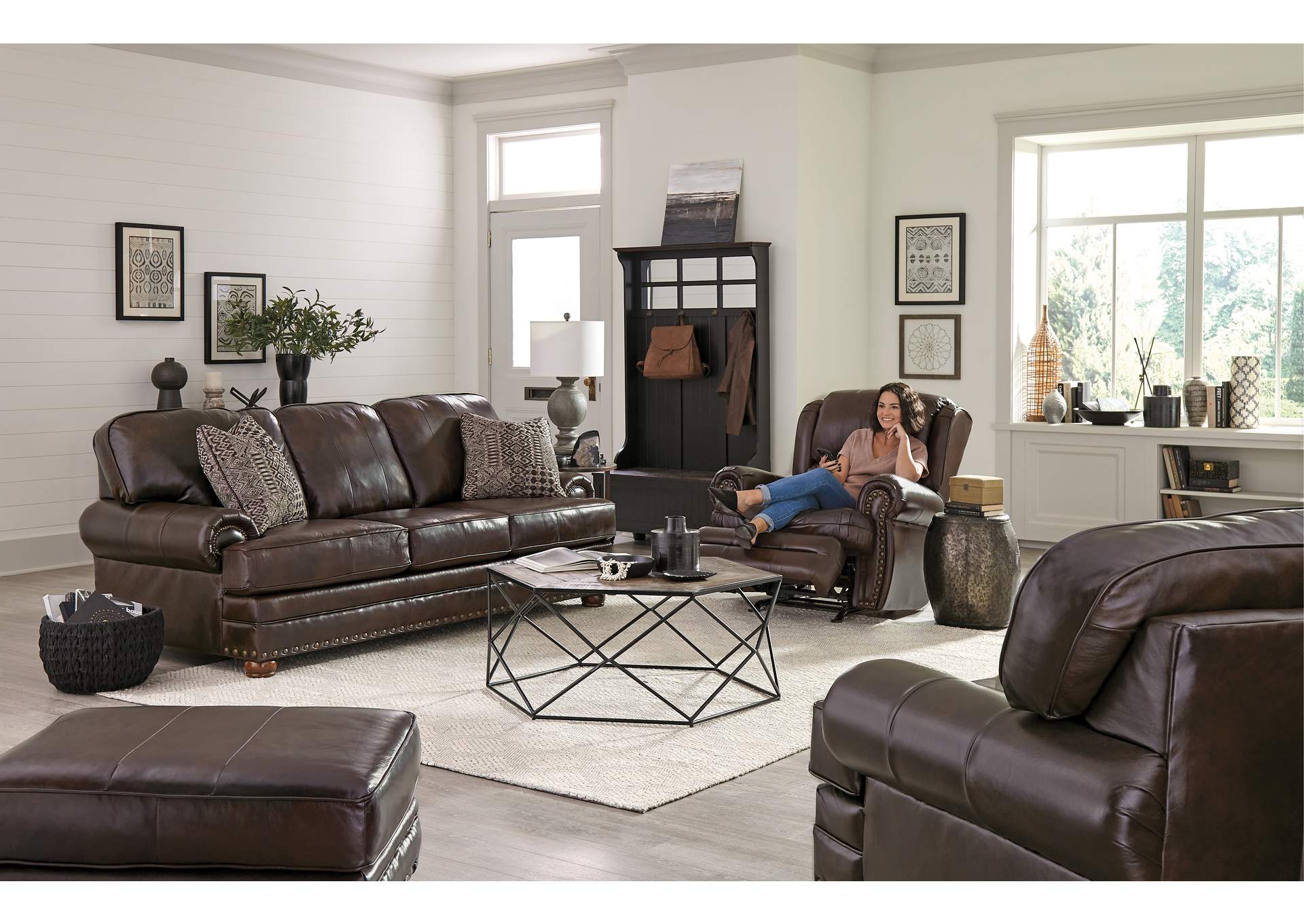 Roberto Chair,Jackson Catnapper