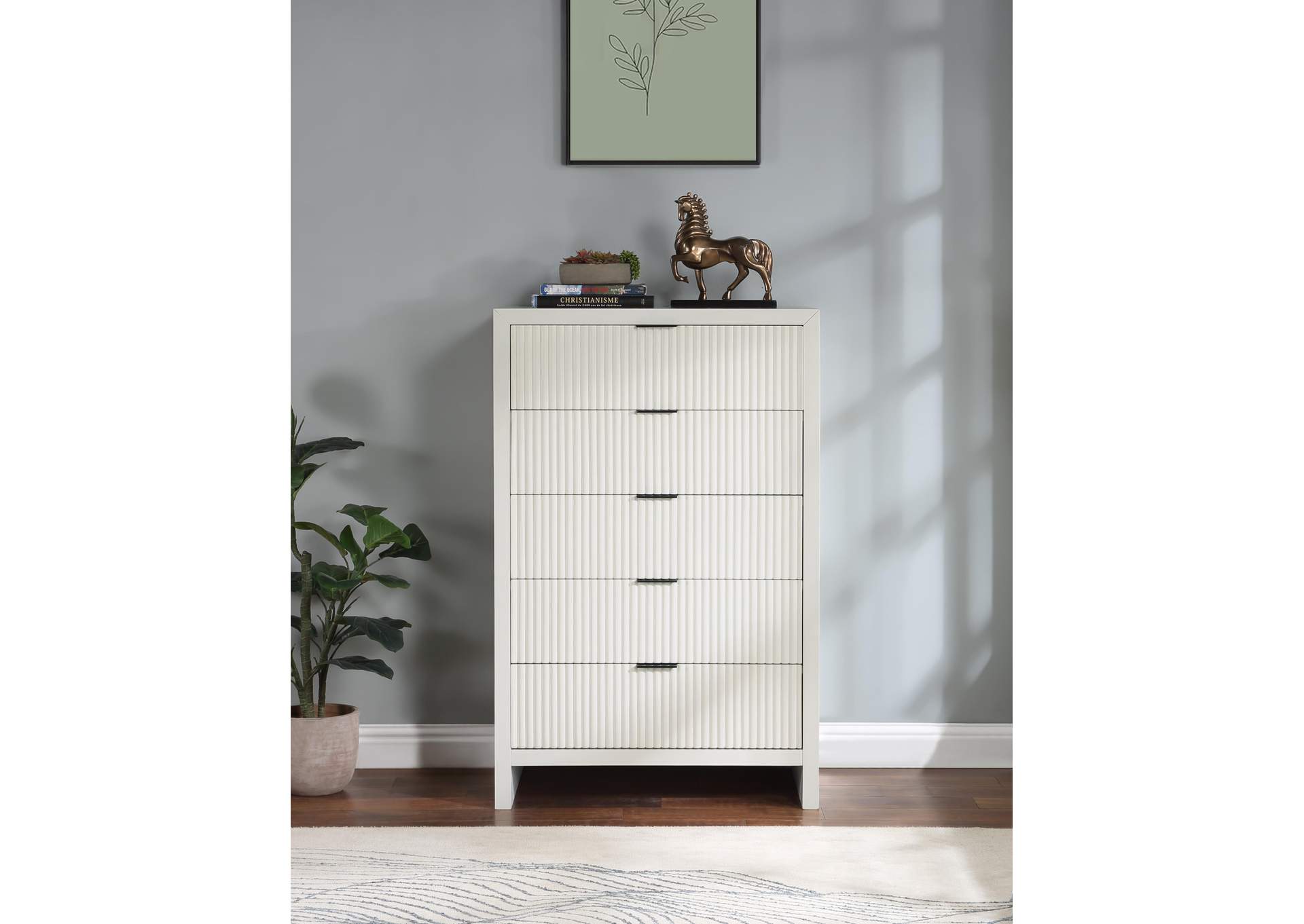 Fairfax Cream Chest,Meridian Furniture