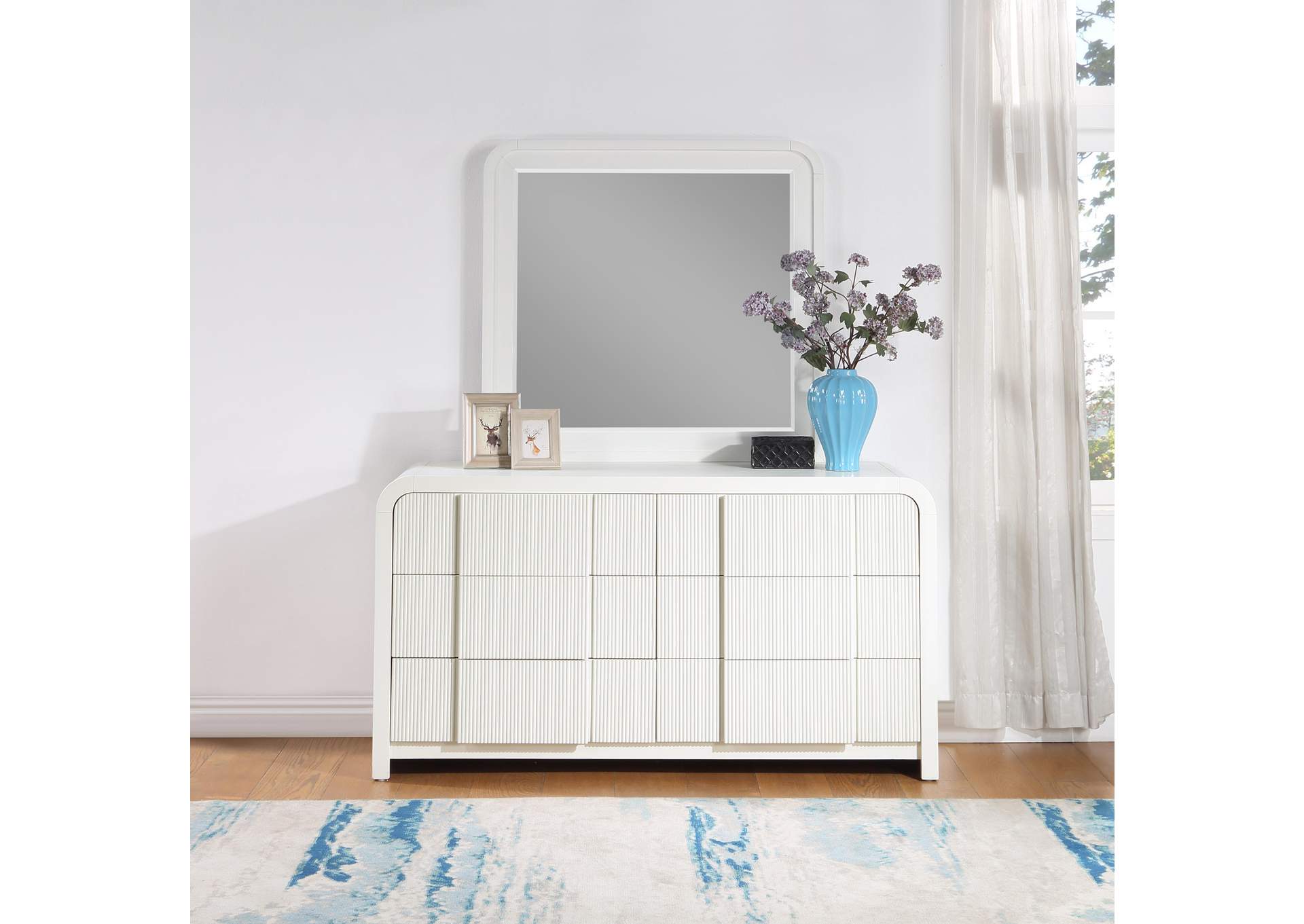 Fluted Cream Mirror,Meridian Furniture