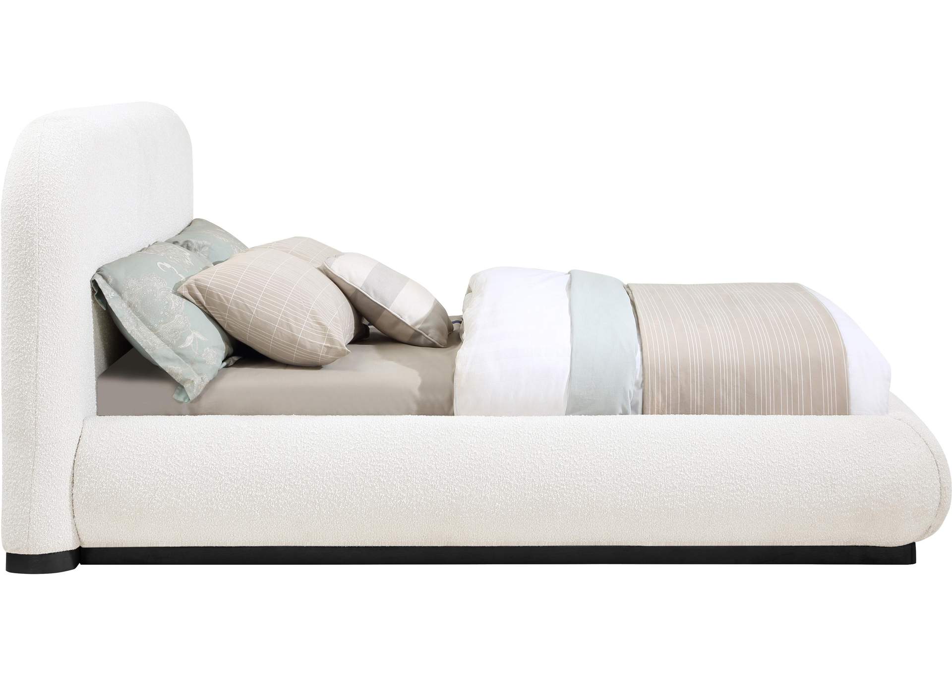 Vaughn Cream Full Bed,Meridian Furniture