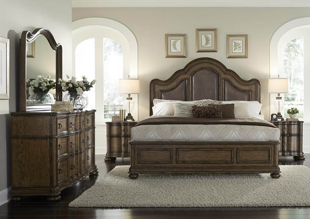 Quentin Queen Upholstered Panel Bed w/Dresser, Mirror and 2 Nightstands,Pulaski Furniture