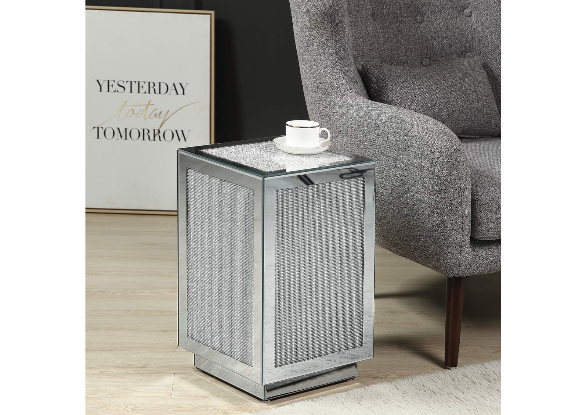 Lavina Accent Table,Acme