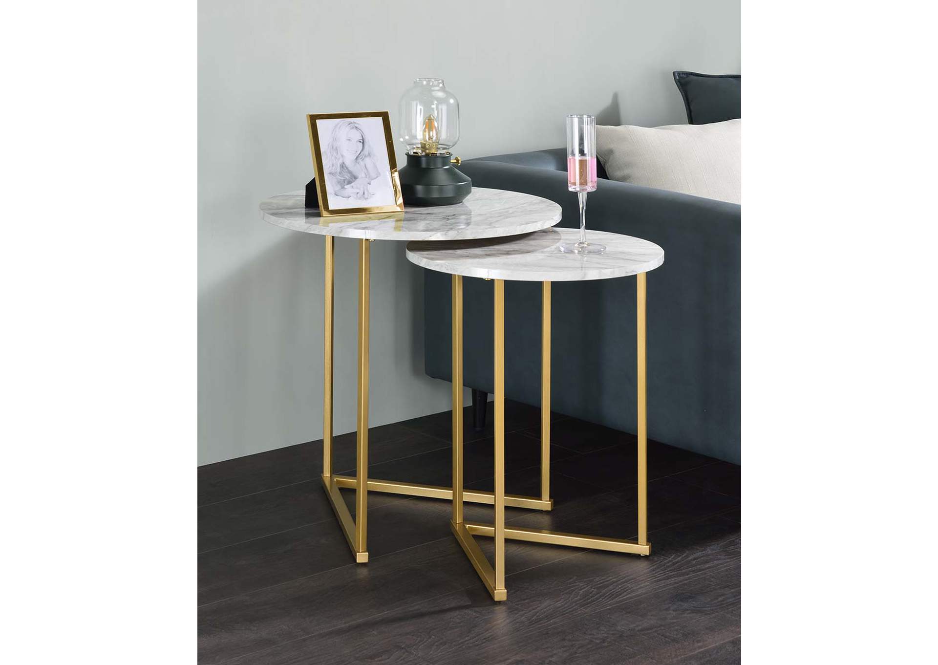 Garo Accent Table,Acme