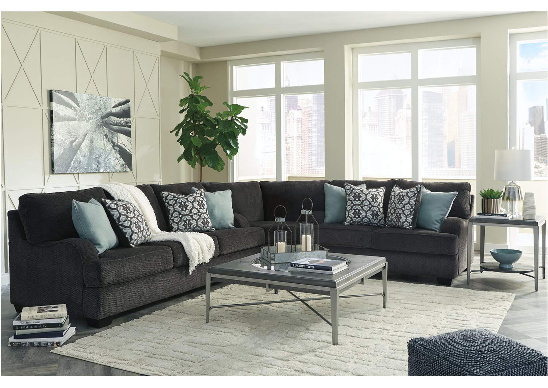 Charenton 3-Piece Sectional,Benchcraft