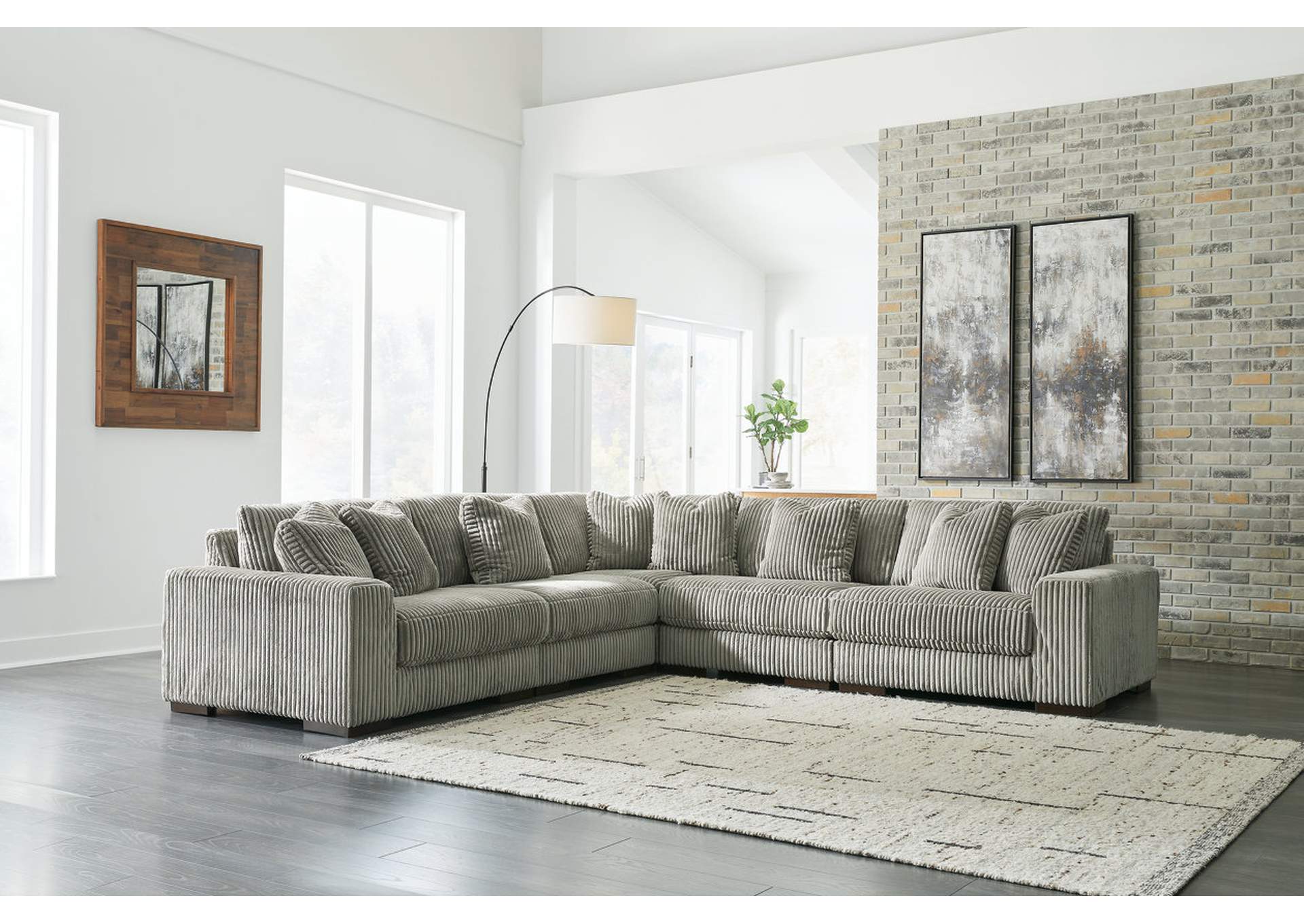 Lindyn 5-Piece Sectional with Chaise