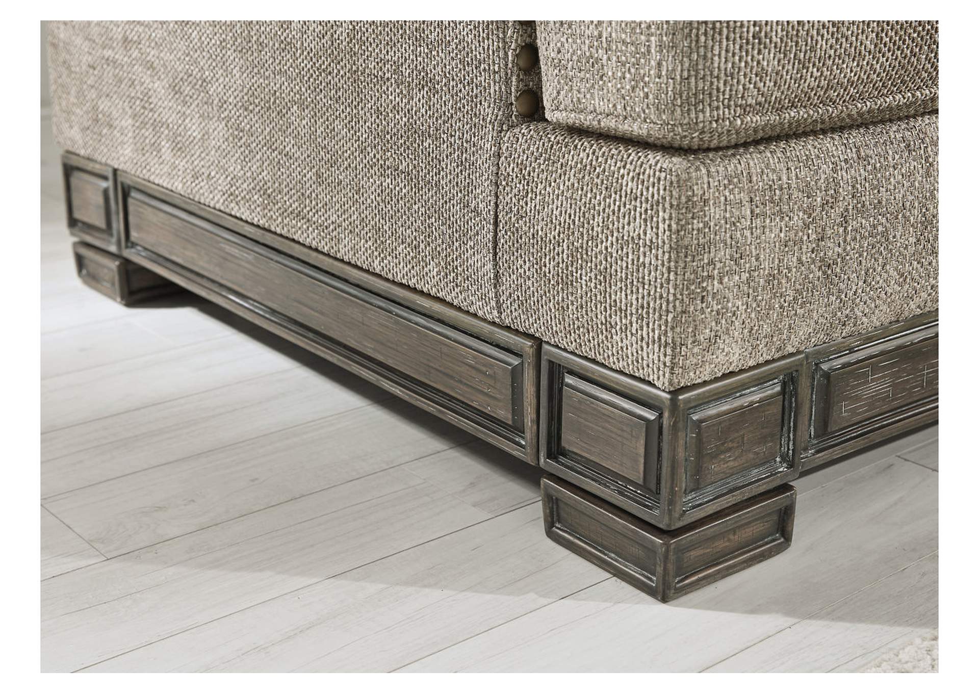 Einsgrove Sofa,Signature Design By Ashley