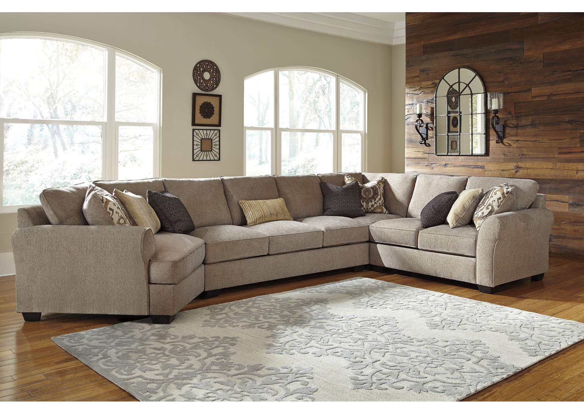 Pantomine Driftwood Sectional w/Left Facing Cuddler ,ABF Benchcraft