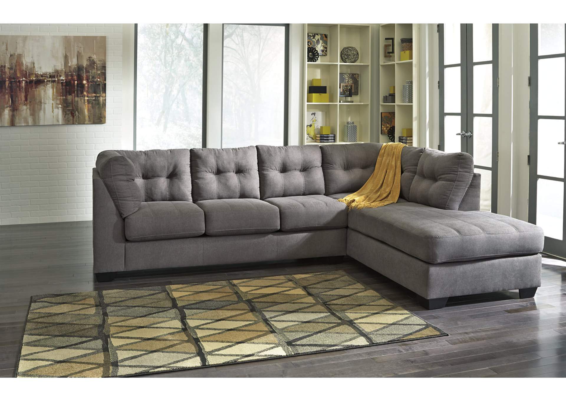 Maier 2-Piece Sectional with Chaise,Benchcraft