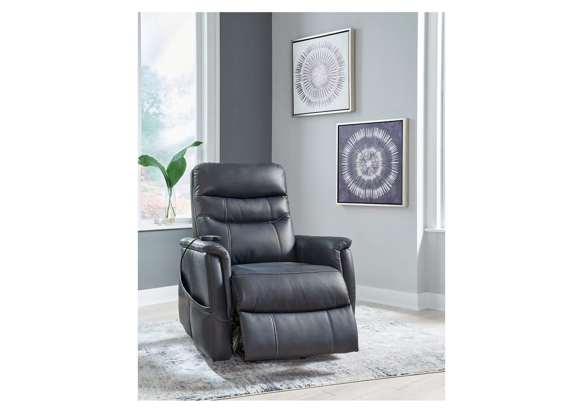 Strawbill Power Lift Recliner,Signature Design By Ashley