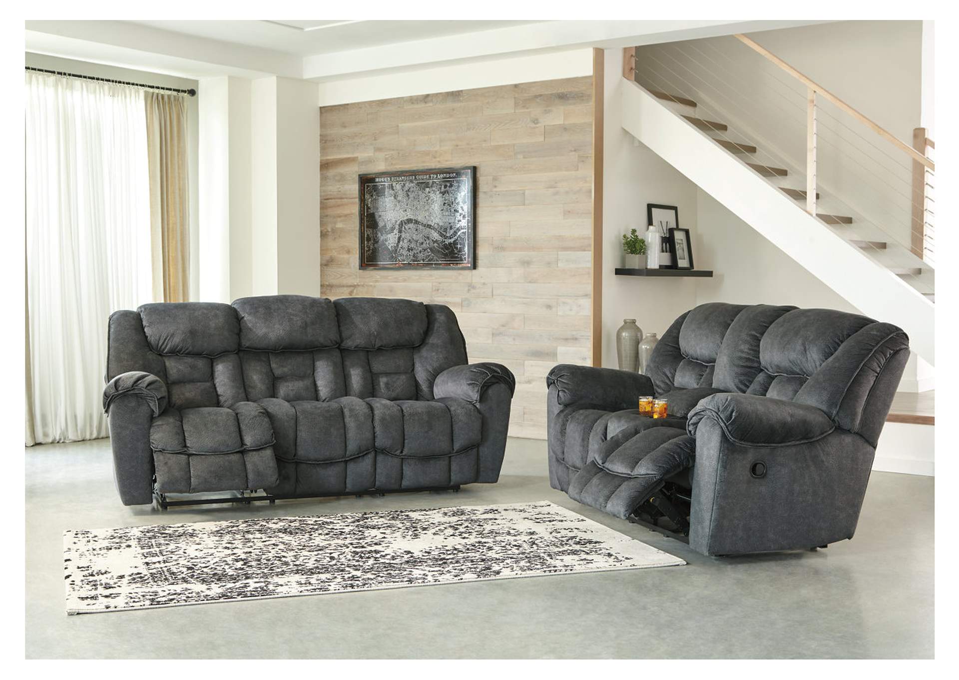 Capehorn Reclining Sofa,Signature Design By Ashley