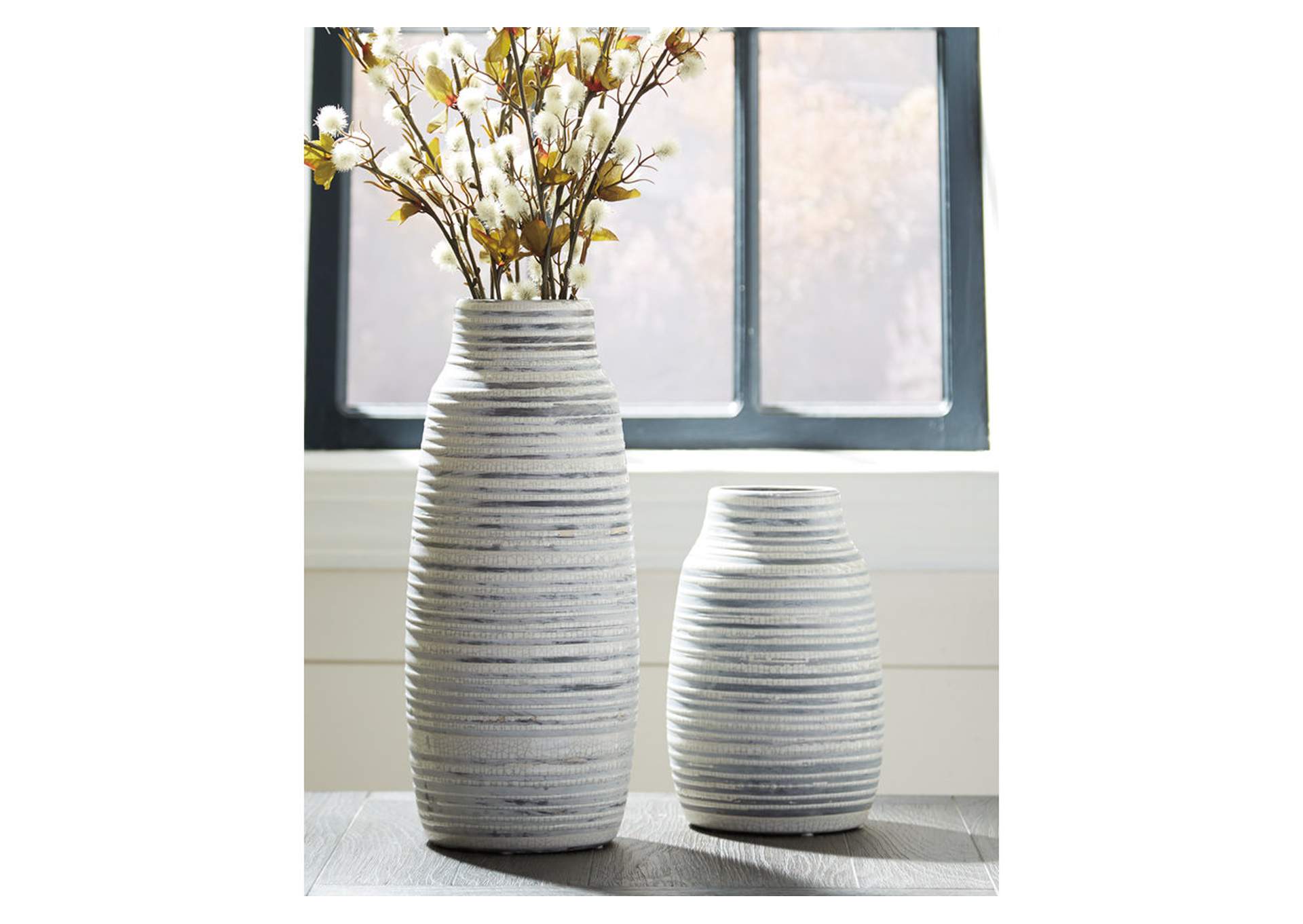 Donaver Vase (Set of 2),Signature Design By Ashley