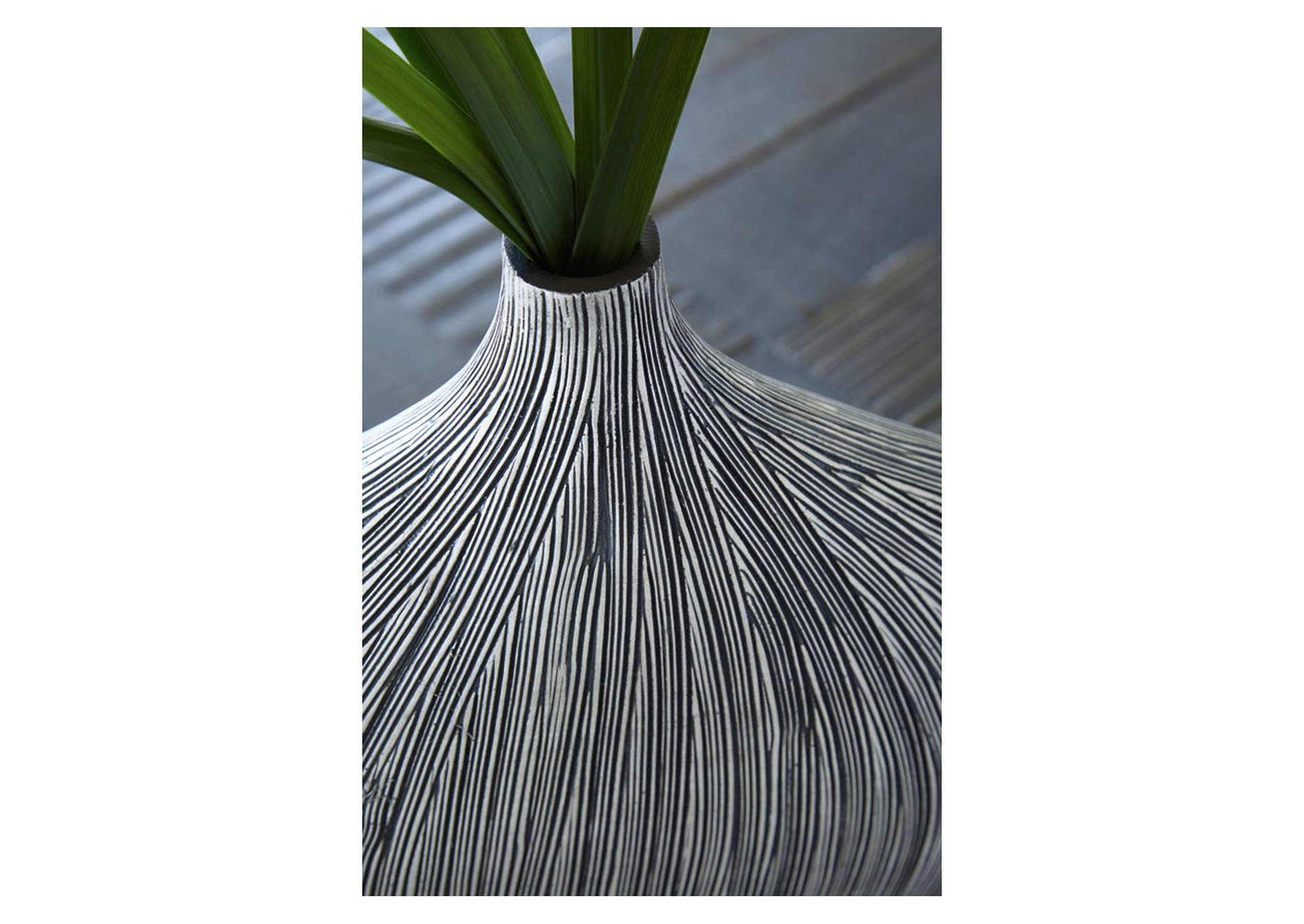 Donya Vase,Signature Design By Ashley