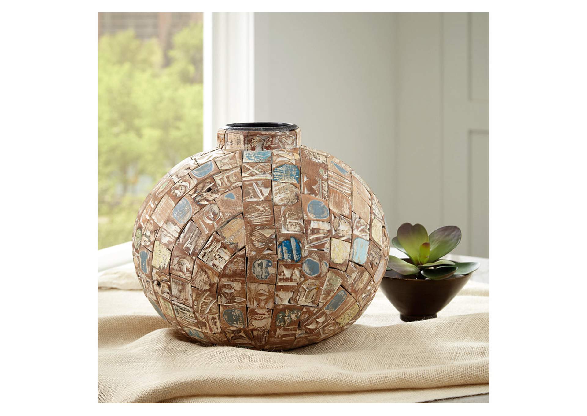 Meltland Vase,Signature Design By Ashley