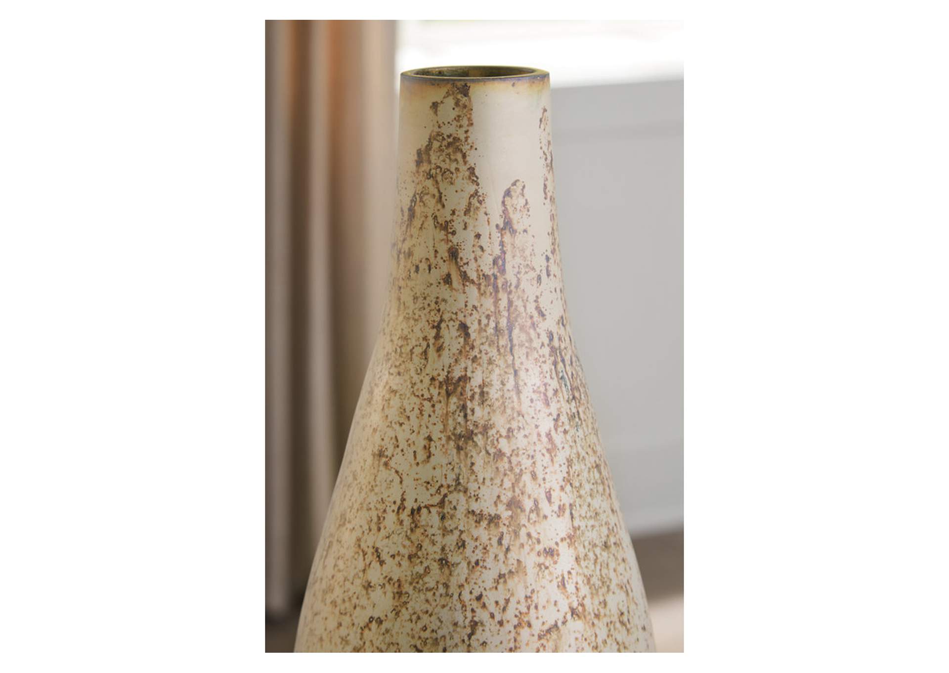 Plawite Vase,Signature Design By Ashley