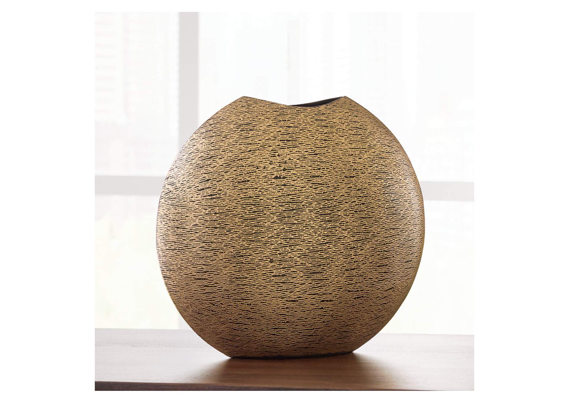 Iansboro Vase,Signature Design By Ashley