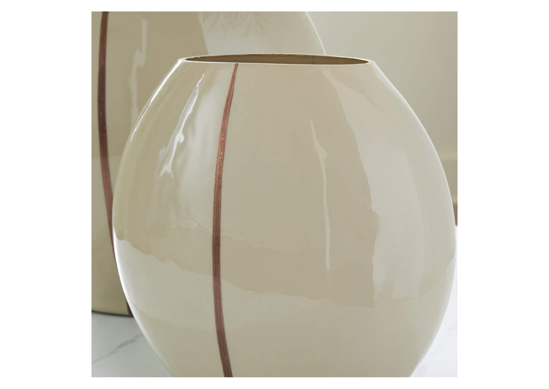 Sheabourne Vase,Signature Design By Ashley