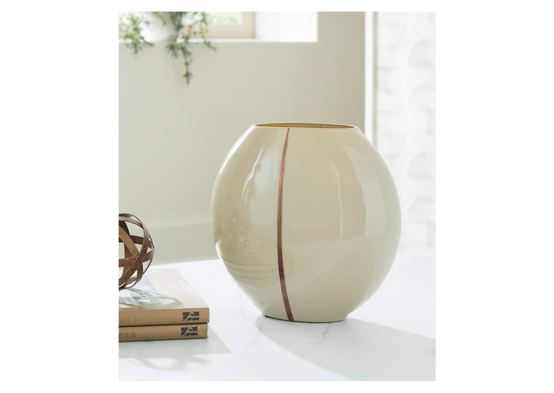 Sheabourne Vase,Signature Design By Ashley