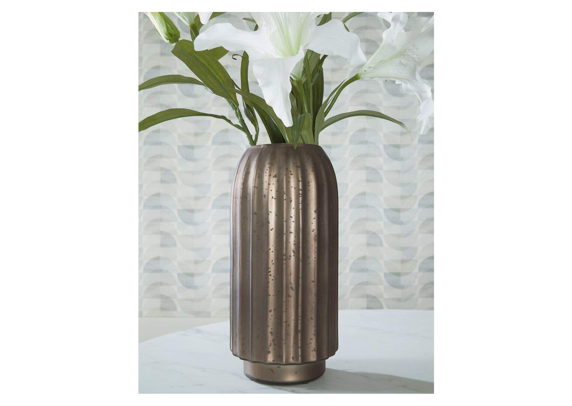 Briarcott Vase,Signature Design By Ashley