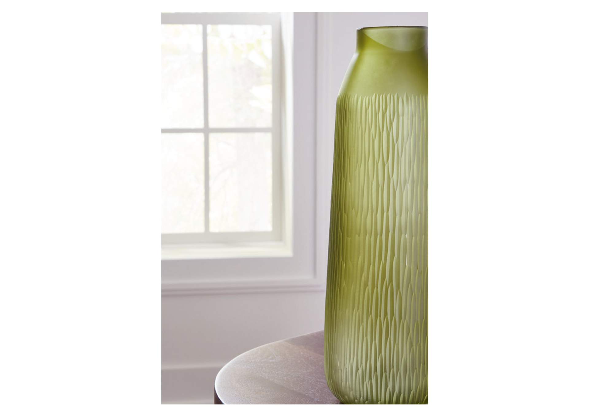 Scottyard Vase,Signature Design By Ashley