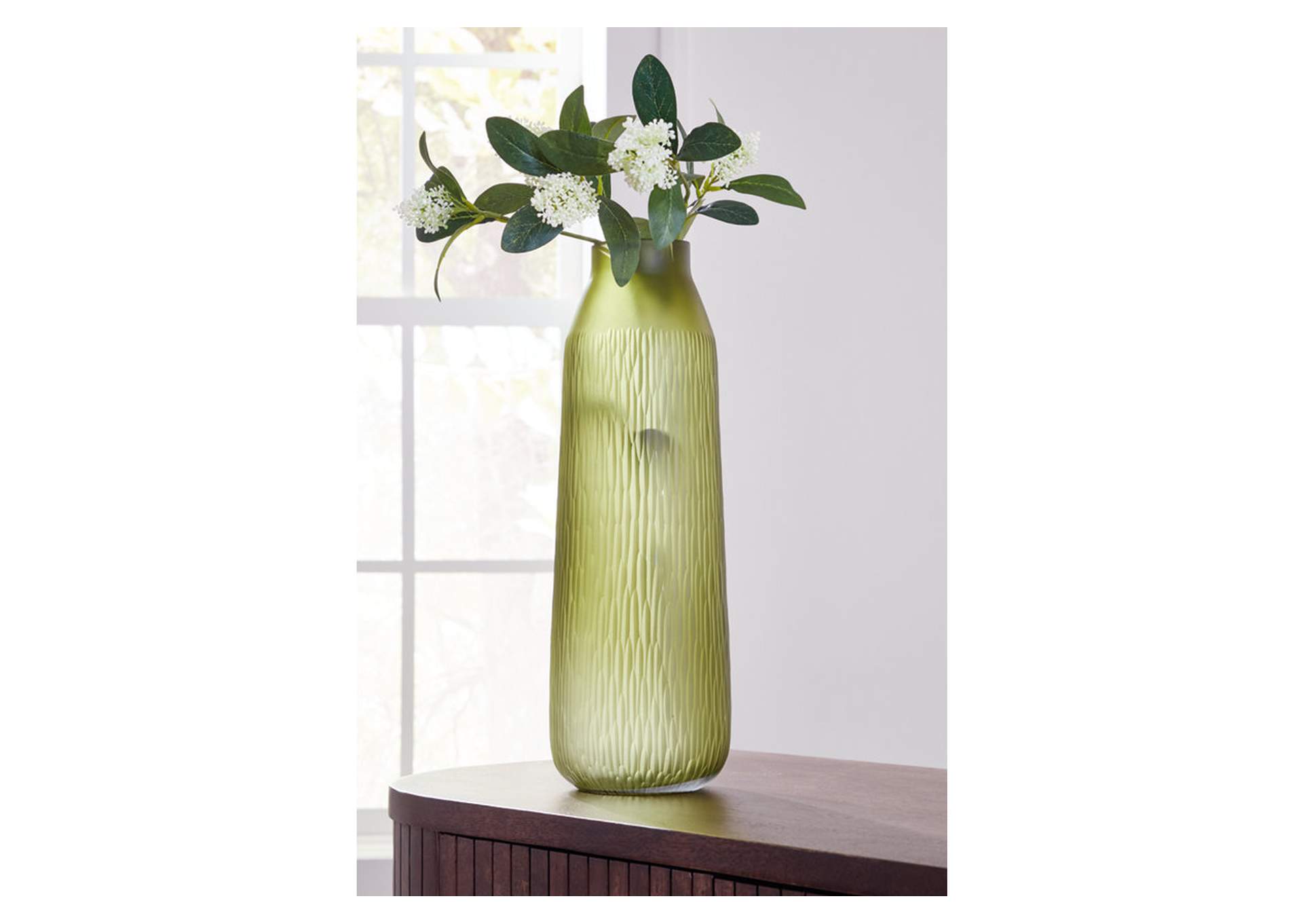 Scottyard Vase,Signature Design By Ashley