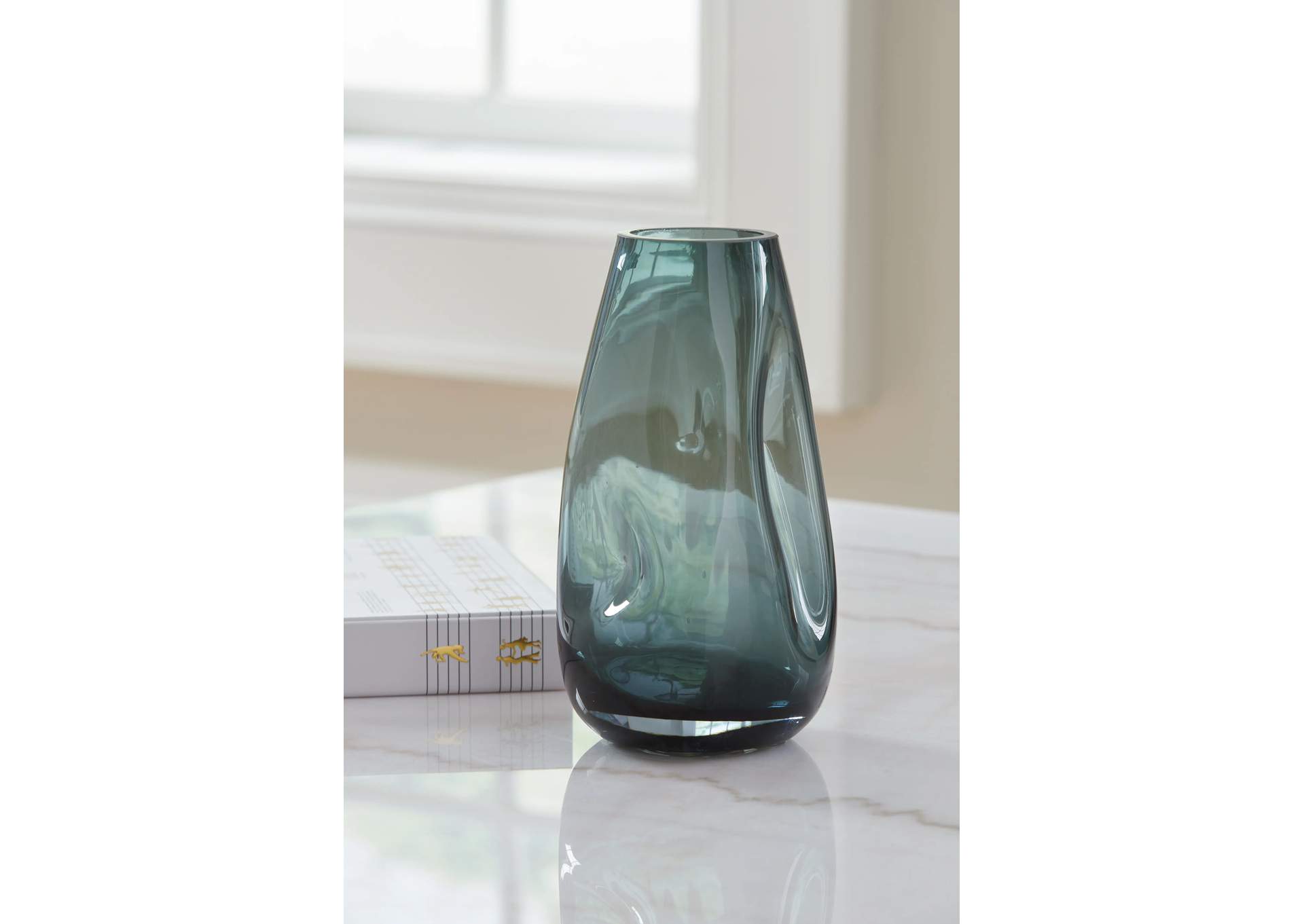 Beamund Vase,Signature Design By Ashley