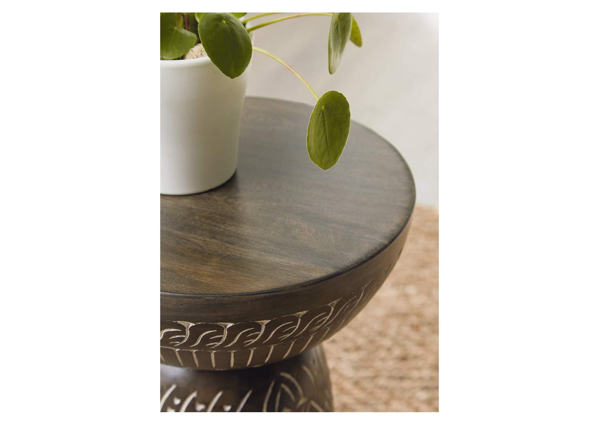 Hadcher Accent Table,Signature Design By Ashley