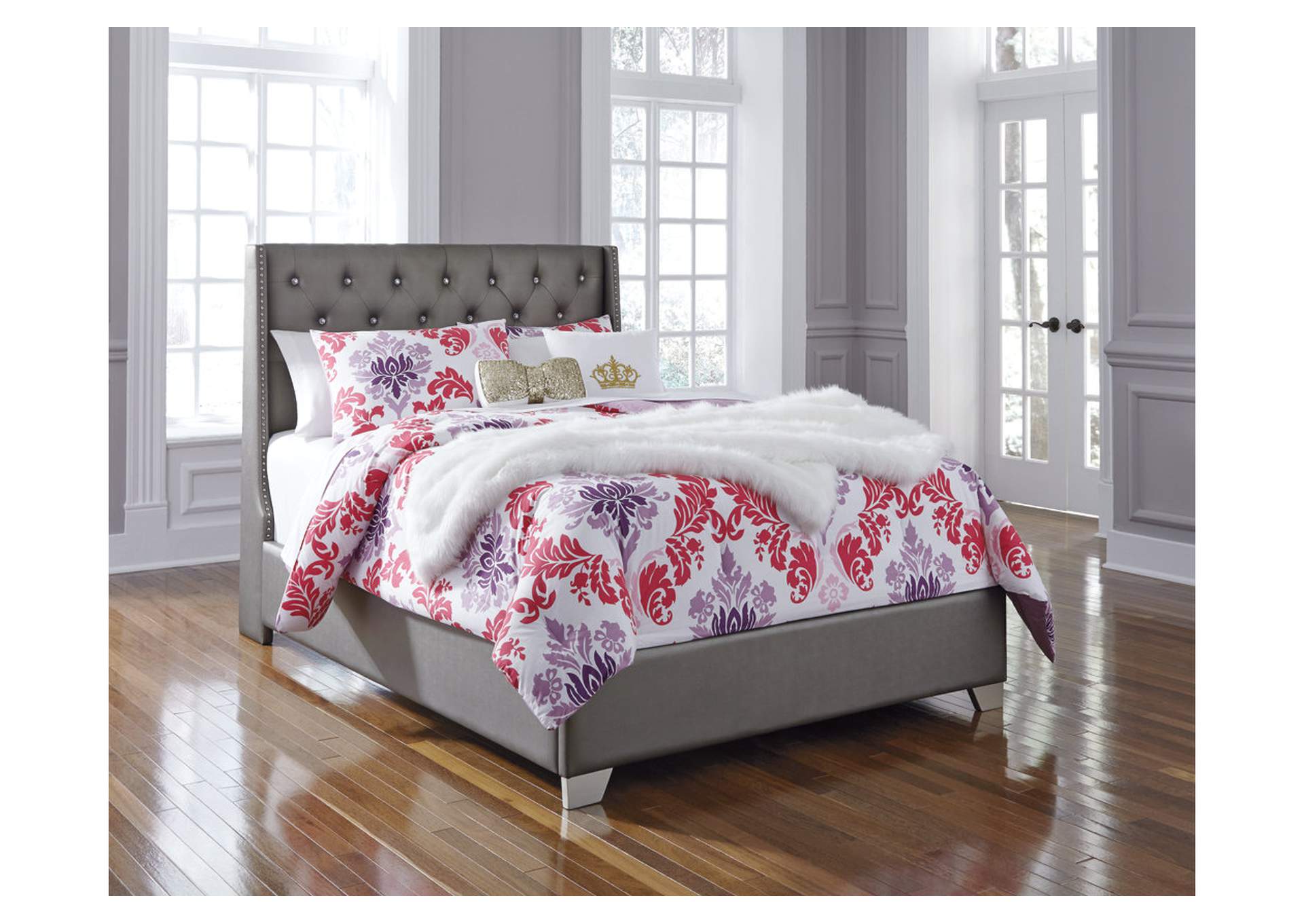 Coralayne Full Upholstered Bed,Signature Design By Ashley
