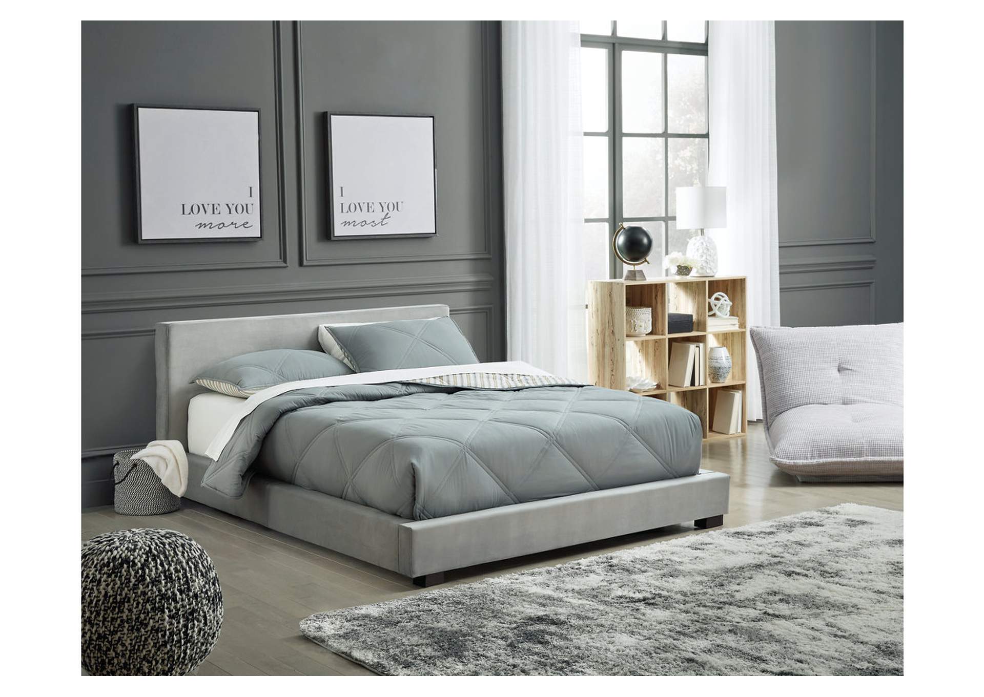 Chesani Full Upholstered Bed,Signature Design By Ashley