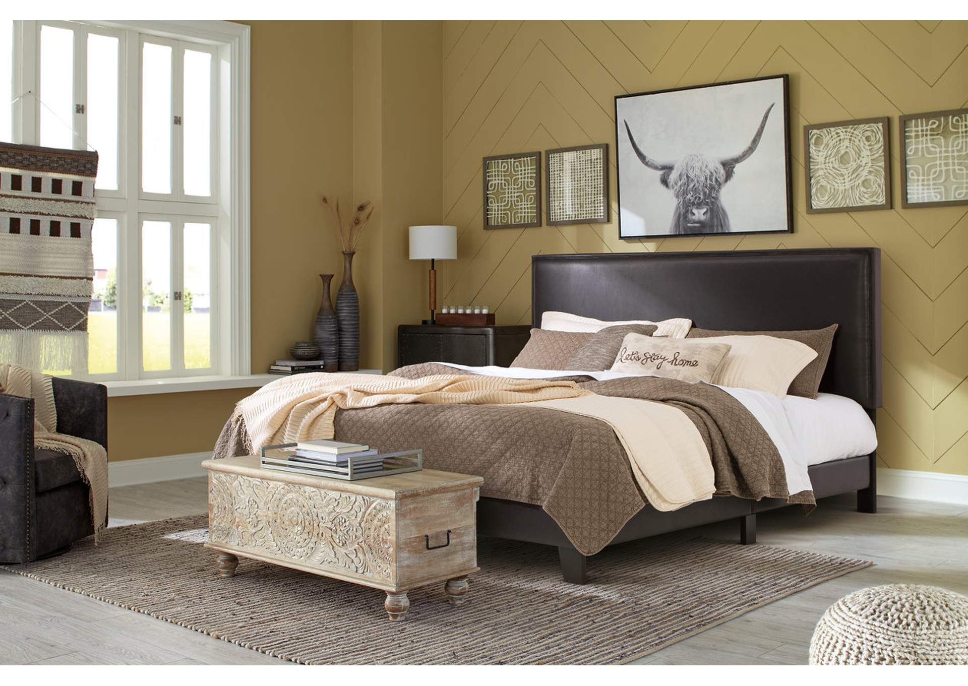 Mesling King Upholstered Bed,Signature Design By Ashley
