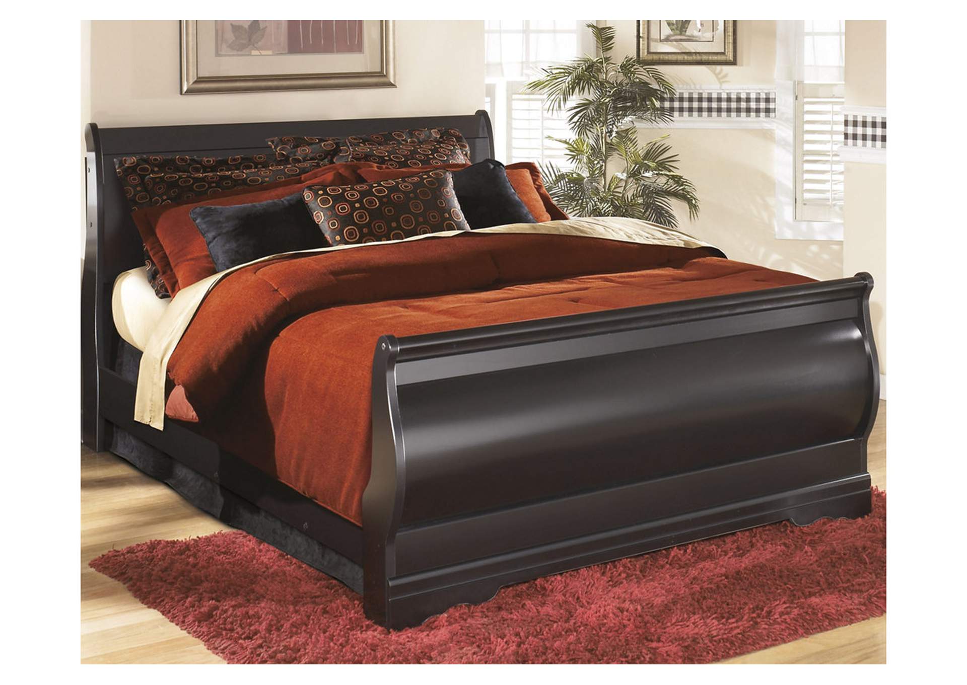 Huey Vineyard Queen Sleigh Bed and Nightstand,Signature Design By Ashley