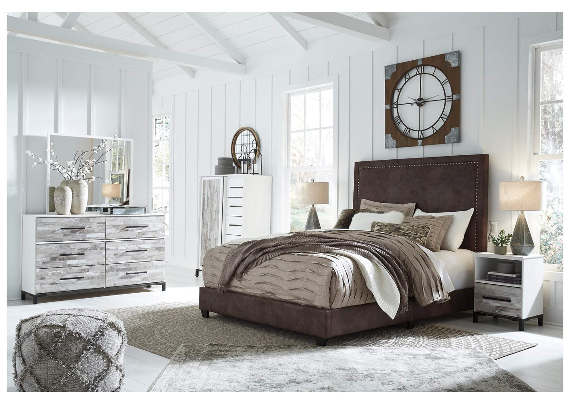 Dolante King Upholstered Bed,Signature Design By Ashley
