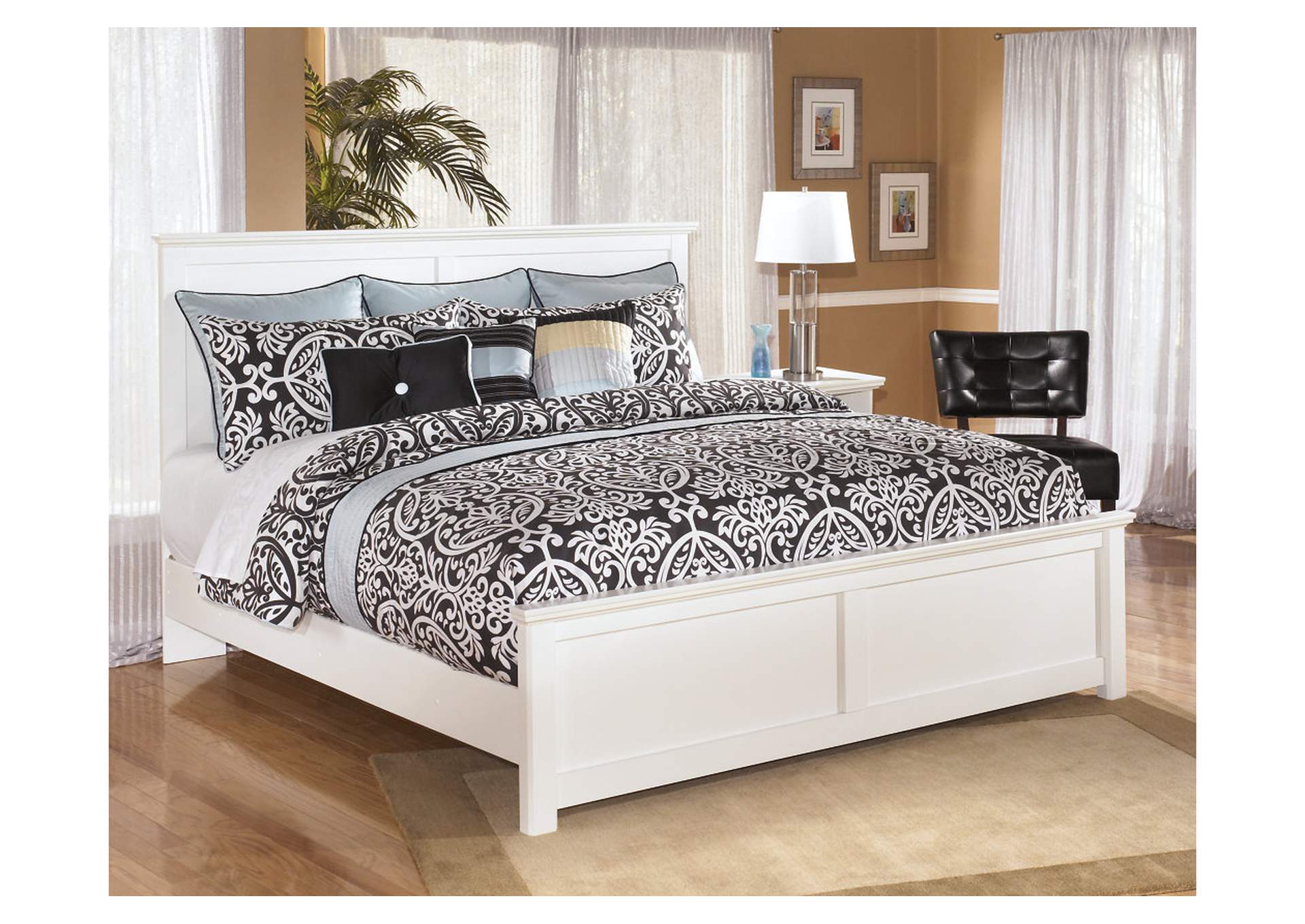 Bostwick Shoals King Panel Bed with Mirrored Dresser,Signature Design By Ashley