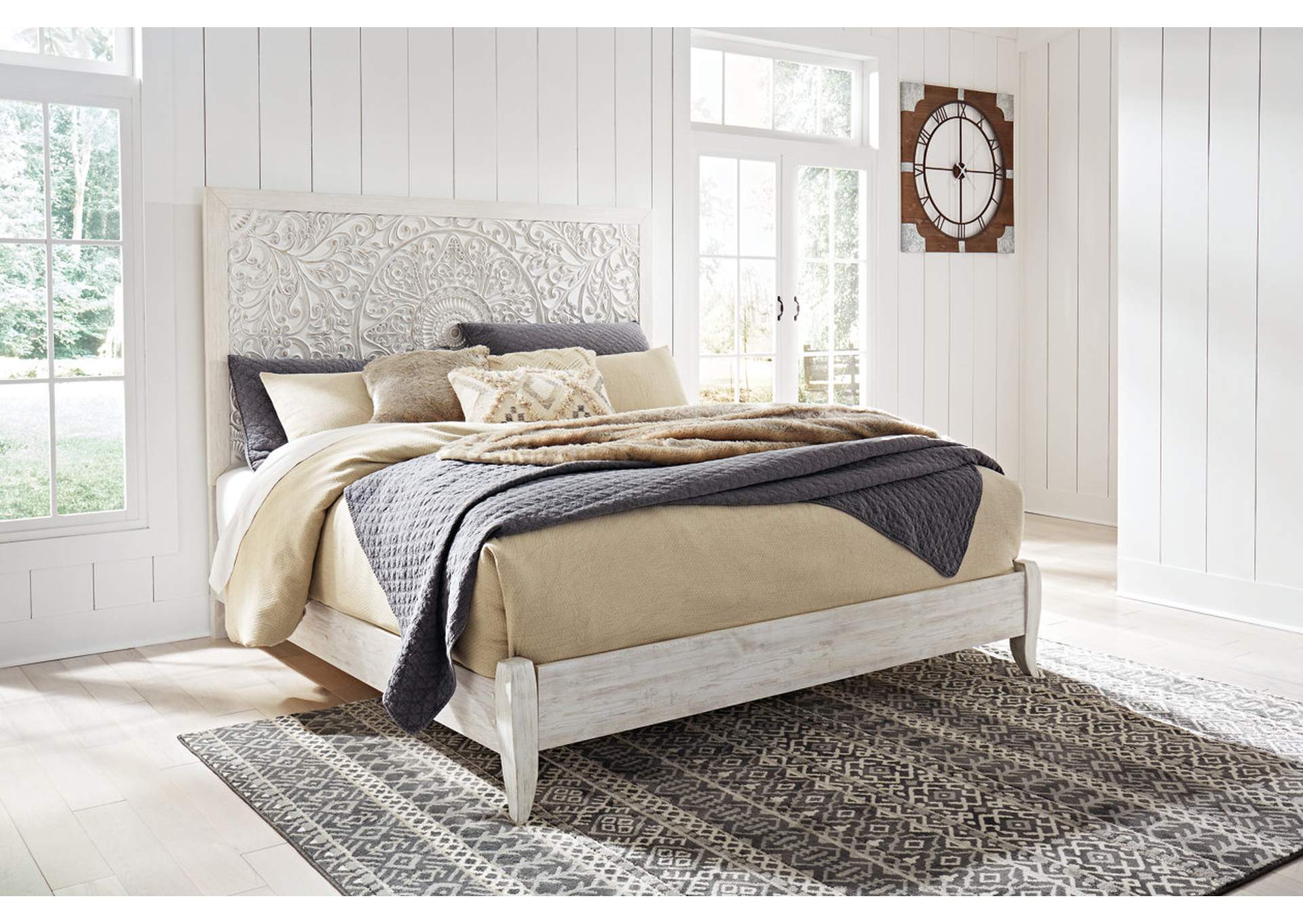 Paxberry King Panel Bed,Signature Design By Ashley