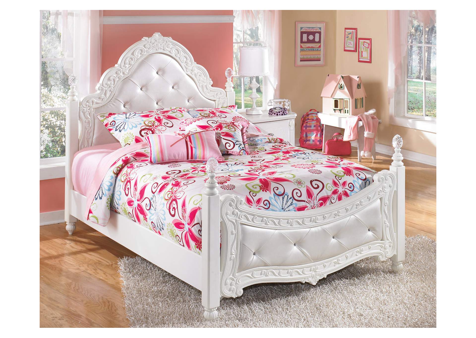 Exquisite Full Poster Bed with Mirrored Dresser, Chest and Nightstand,Signature Design By Ashley