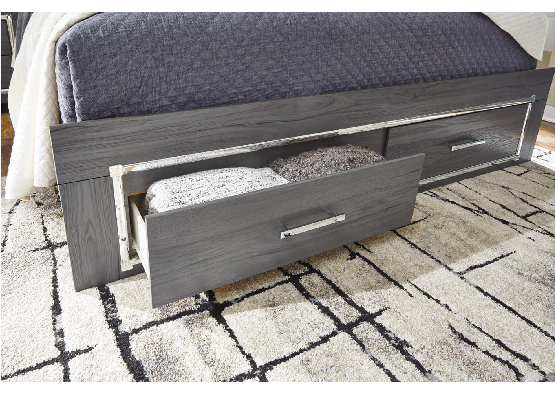 Lodanna Queen Panel Bed with 2 Storage Drawers,Signature Design By Ashley