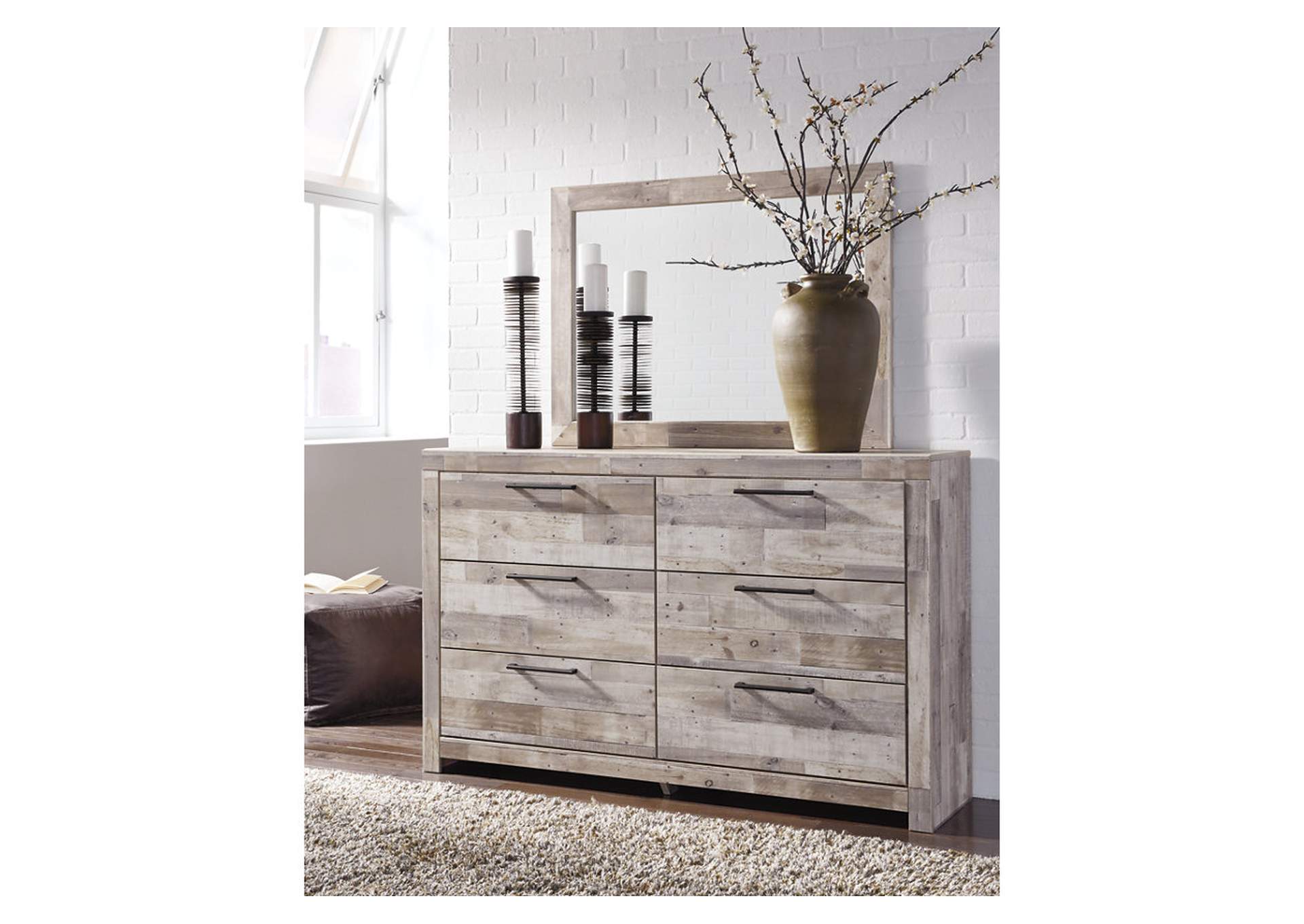 Effie King Panel Bed with Mirrored Dresser, Chest and 2 Nightstands,Signature Design By Ashley