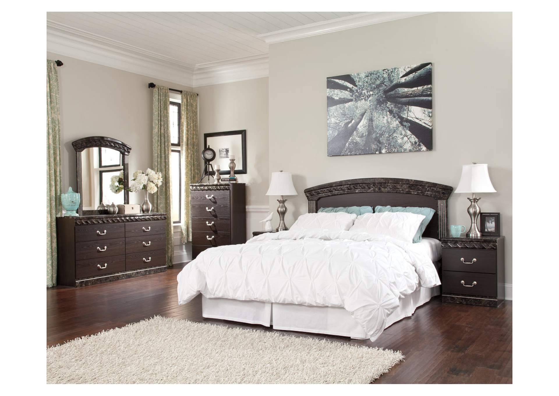 Vachel Queen/Full Panel Headboard w/Dresser, Mirror and Nightstand,ABF Signature Design by Ashley