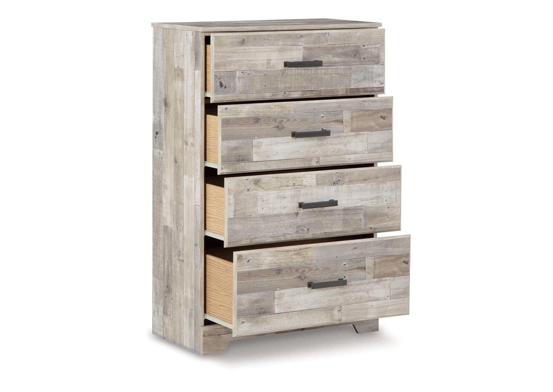 Hodanna Chest of Drawers,Benchcraft