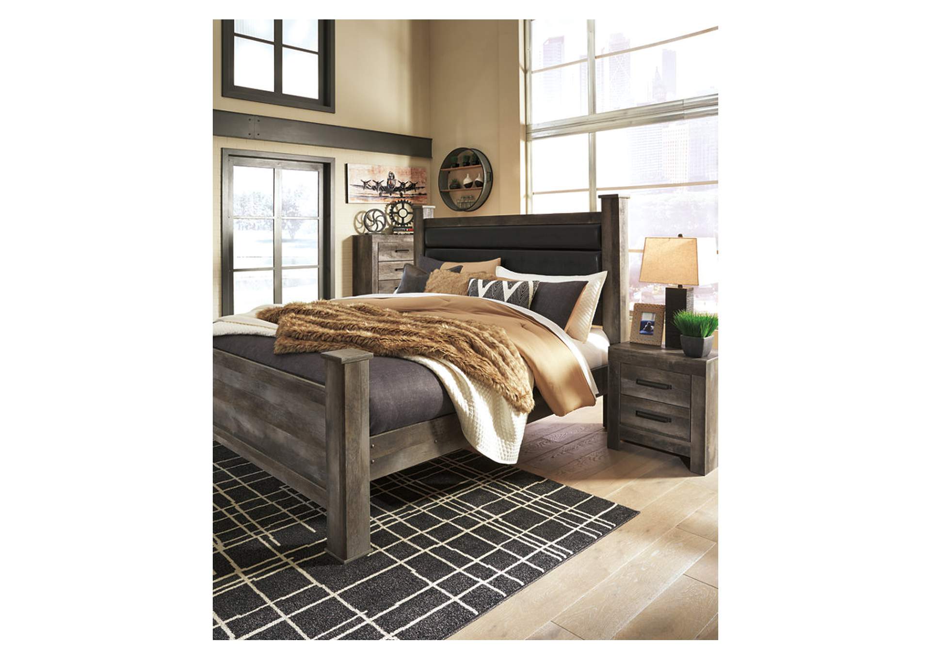 Wynnlow King Panel Bed,Signature Design By Ashley