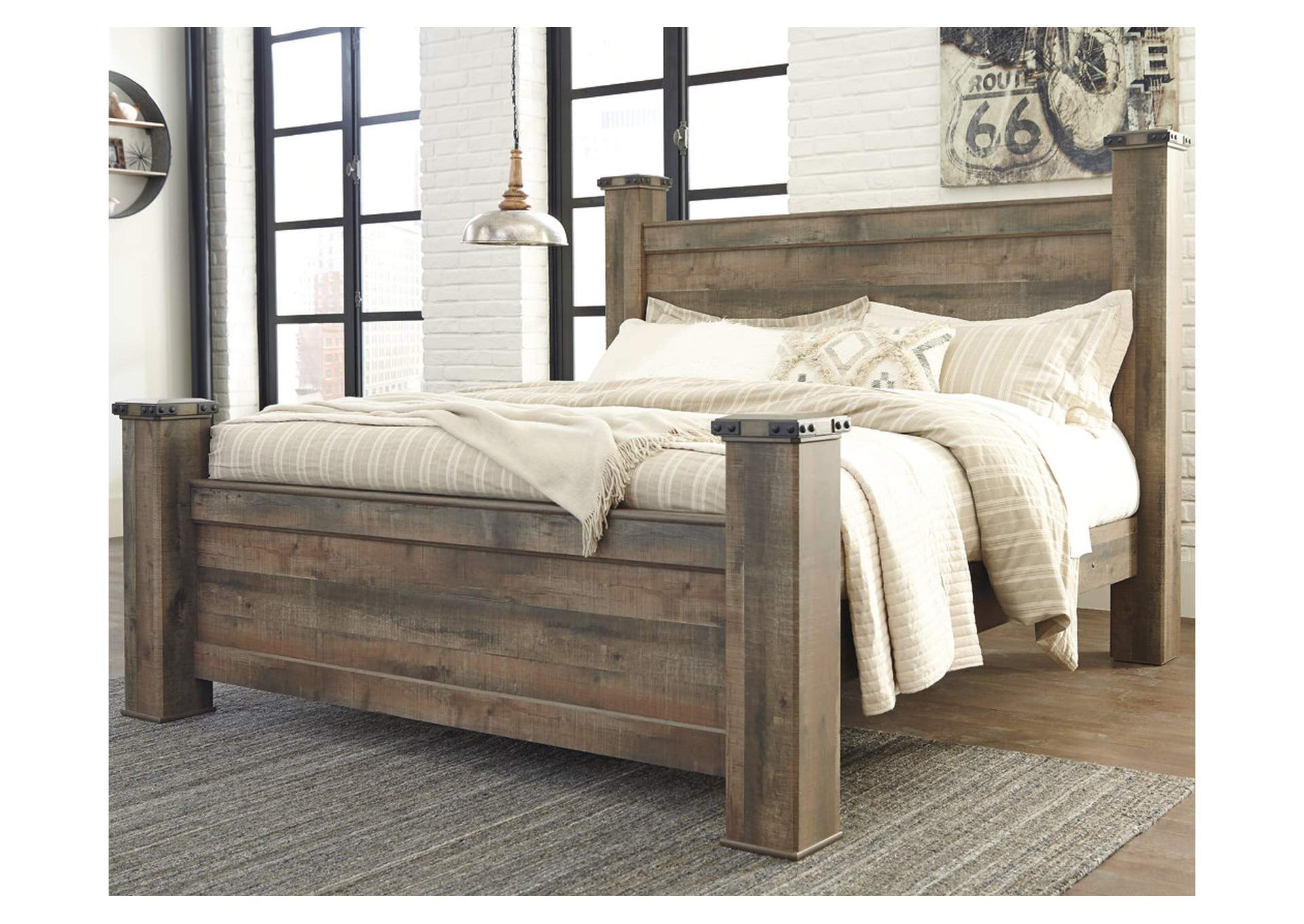 Trinell King Poster Bed,Signature Design By Ashley