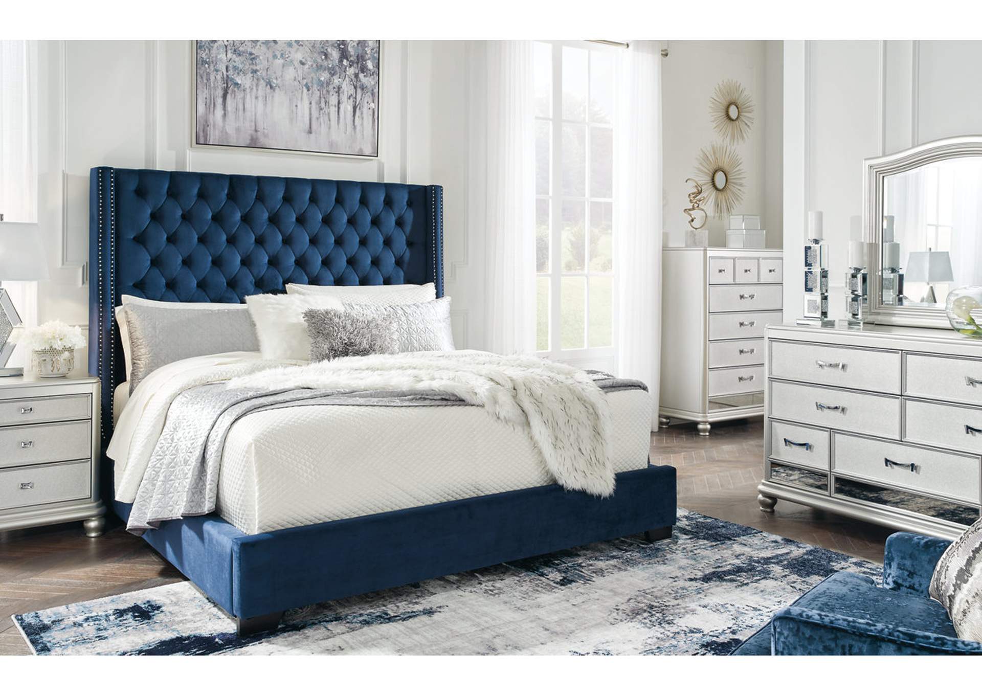 Coralayne King Upholstered Bed,Signature Design By Ashley