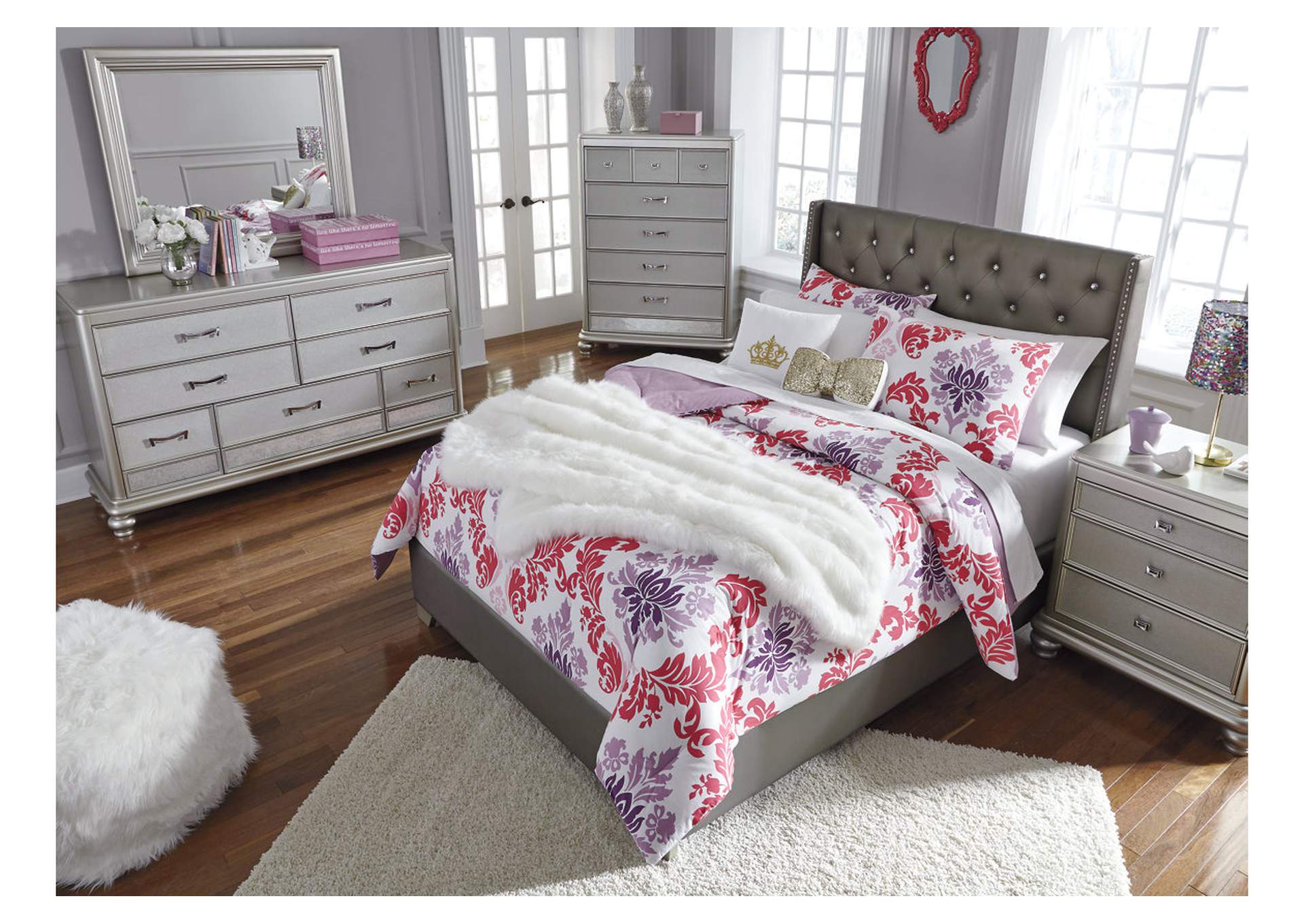 Coralayne Full Upholstered Bed,Signature Design By Ashley