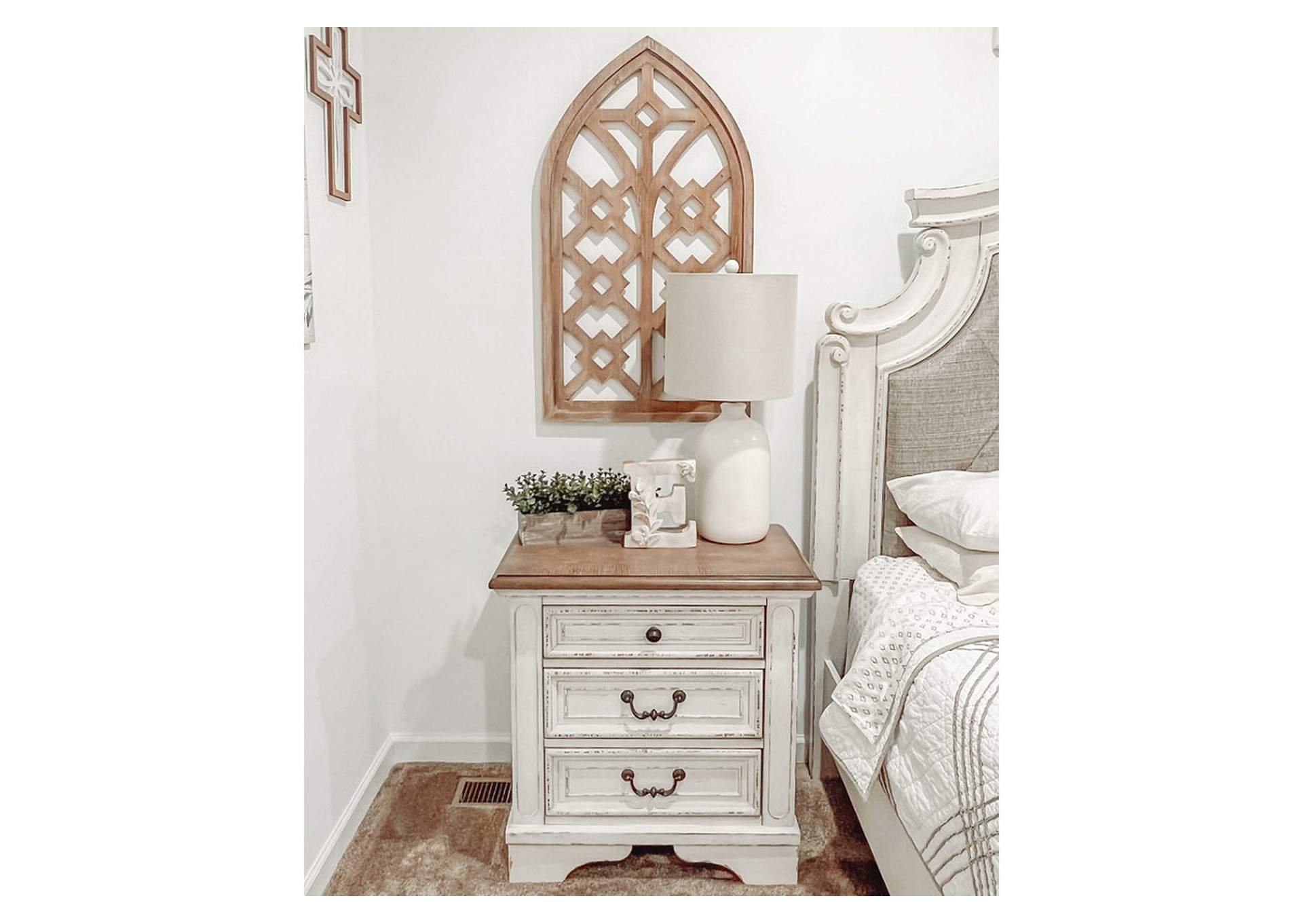 Realyn Nightstand,Signature Design By Ashley