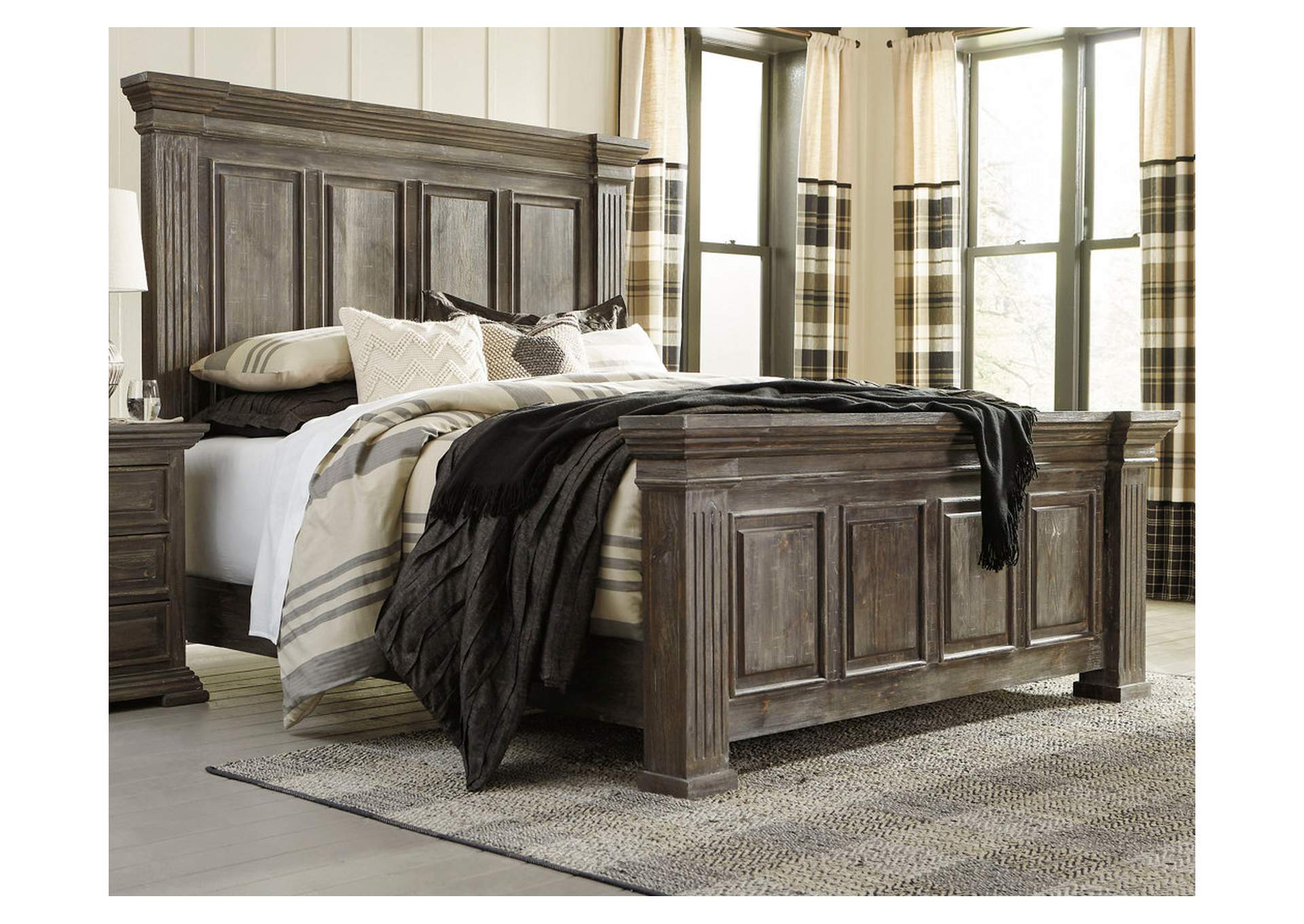 Wyndahl Queen Panel Bed,Signature Design By Ashley