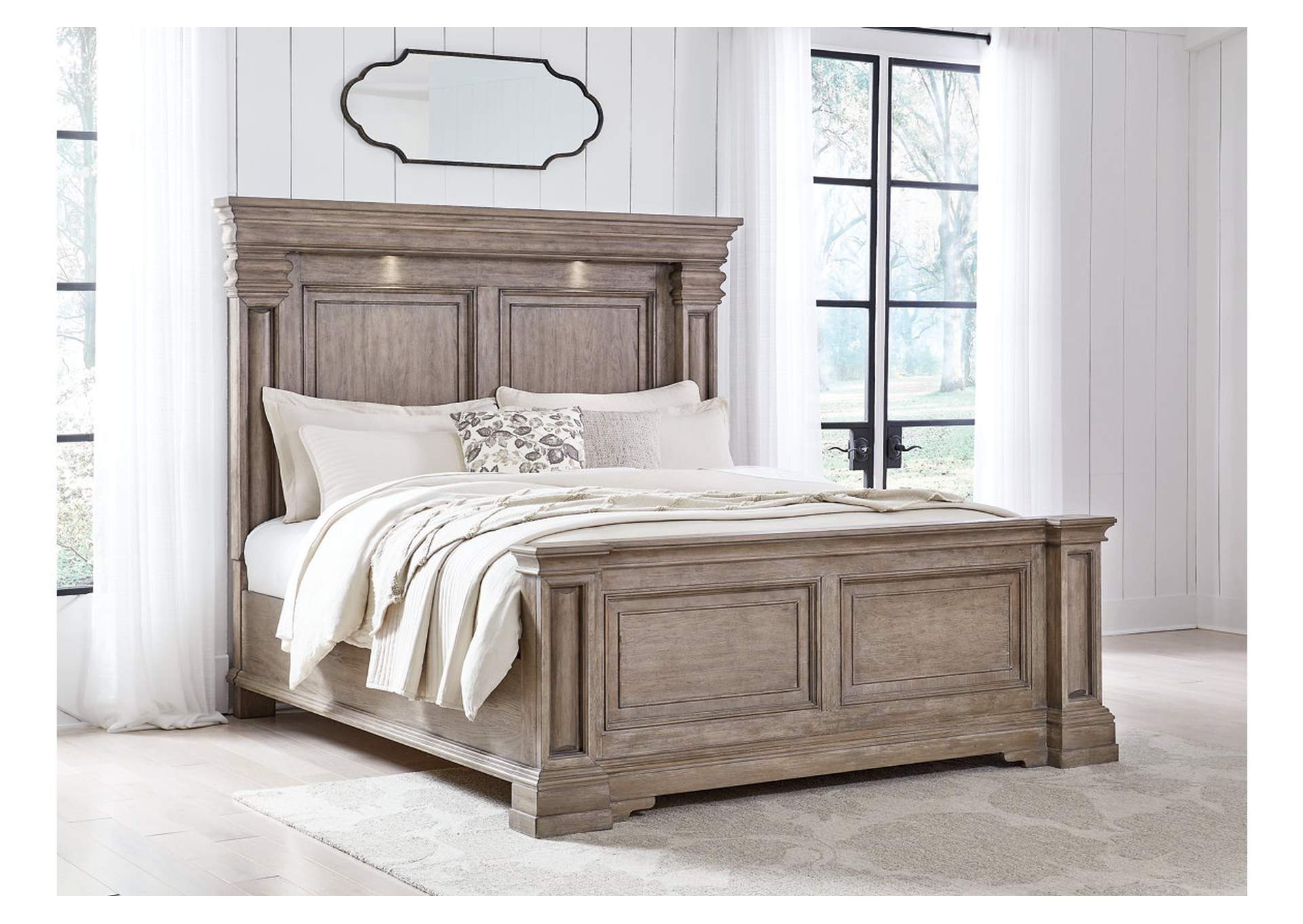 Blairhurst King Panel Bed,Signature Design By Ashley