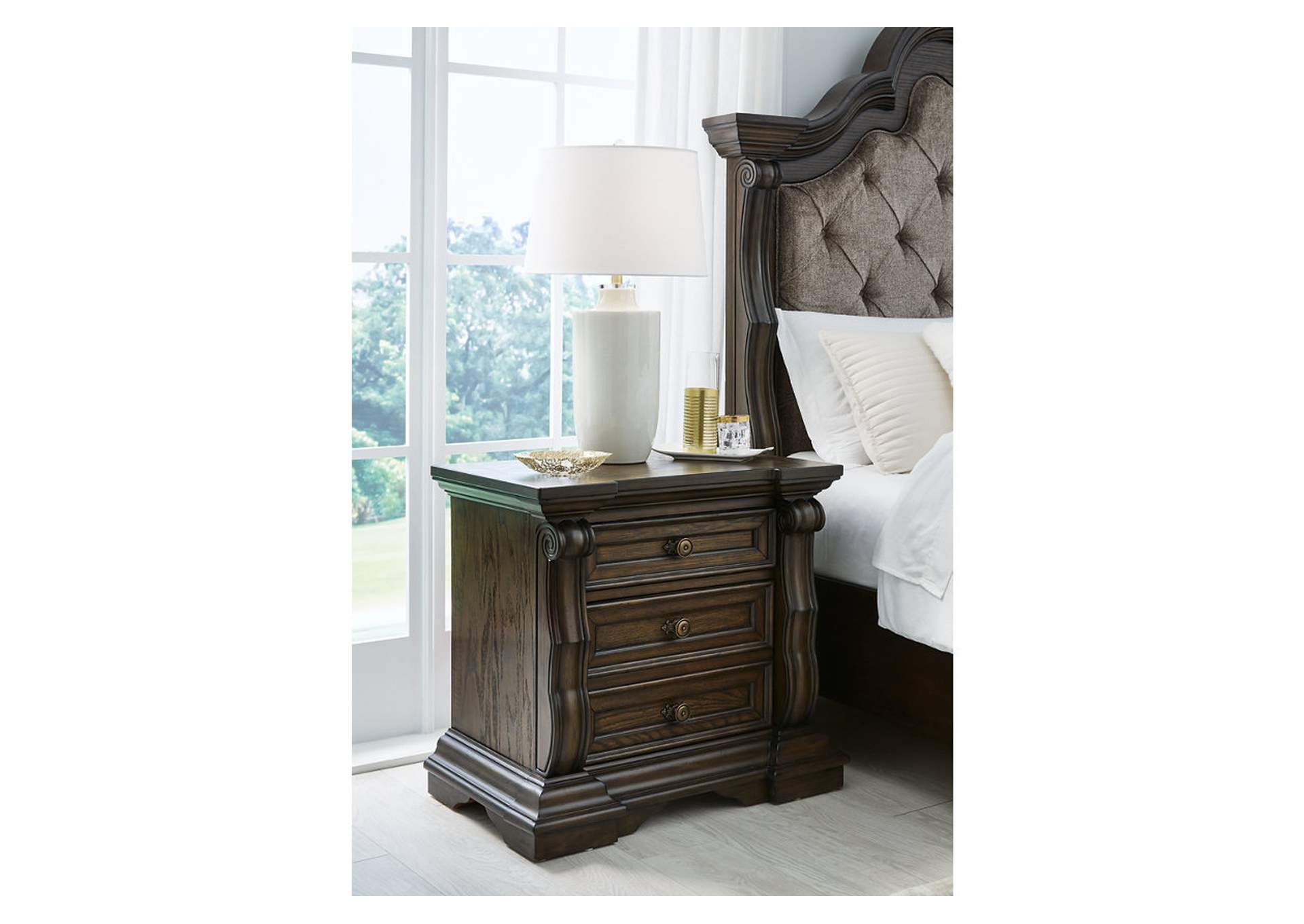 Maylee Nightstand,Signature Design By Ashley