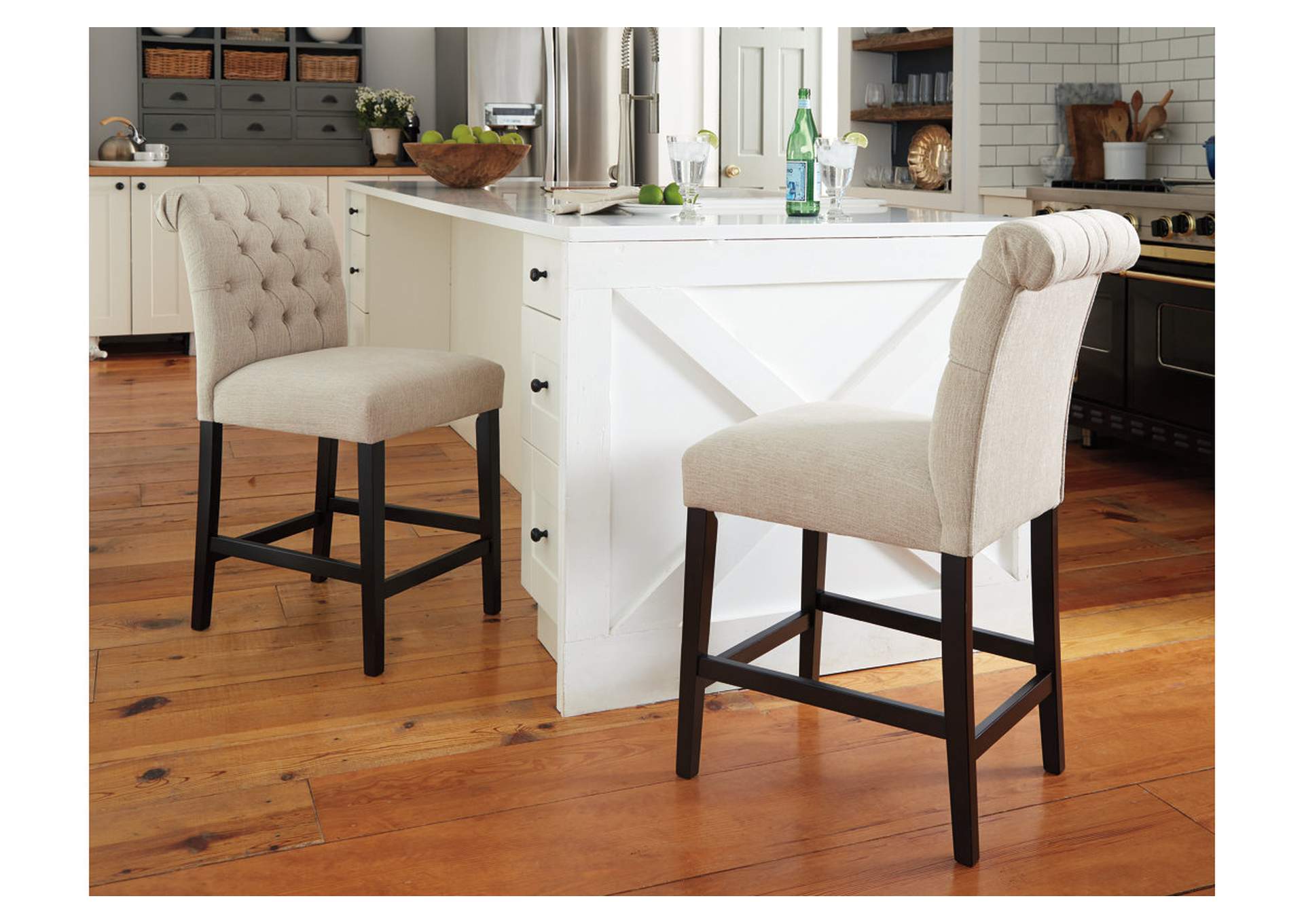 Tripton 2Piece Bar Stool Scott's Furniture